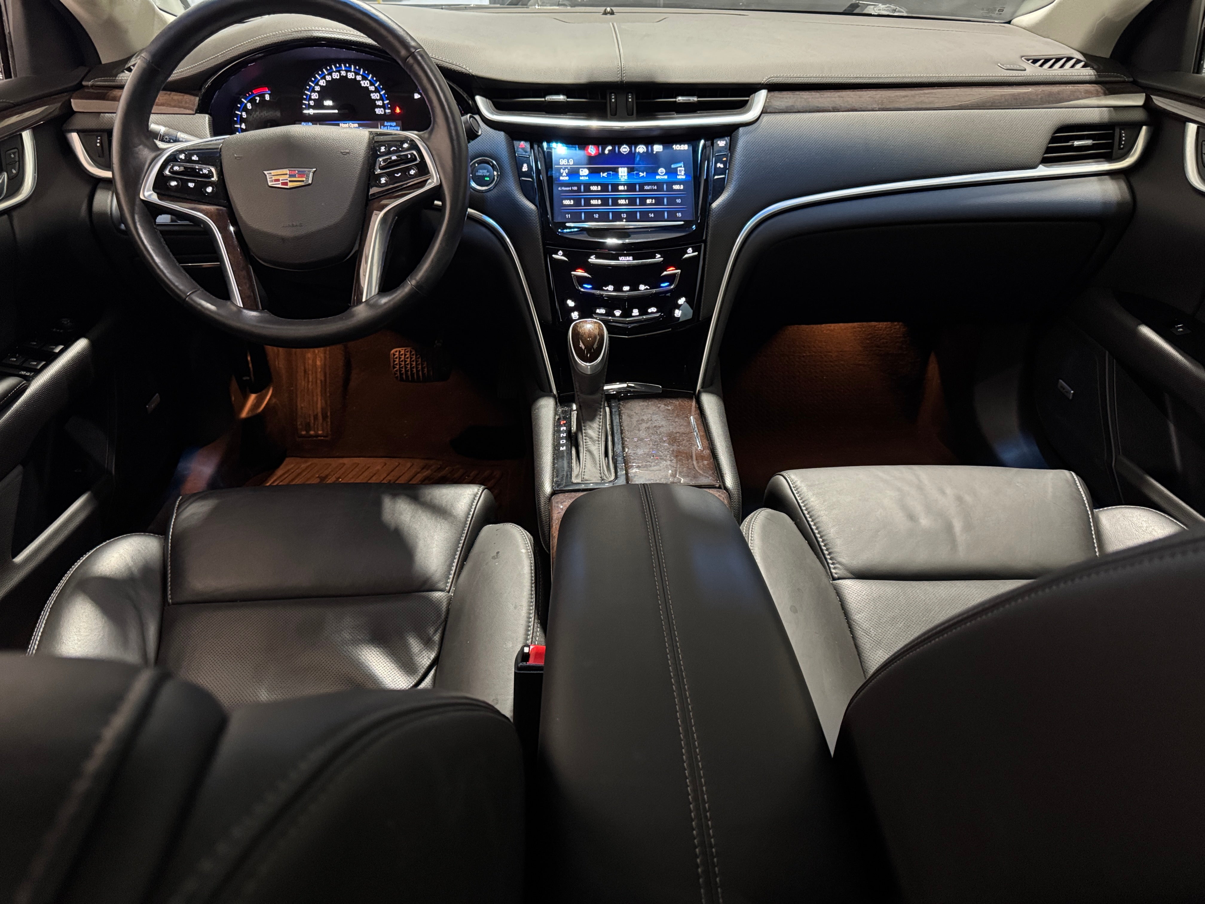 2016 Cadillac XTS Luxury 2