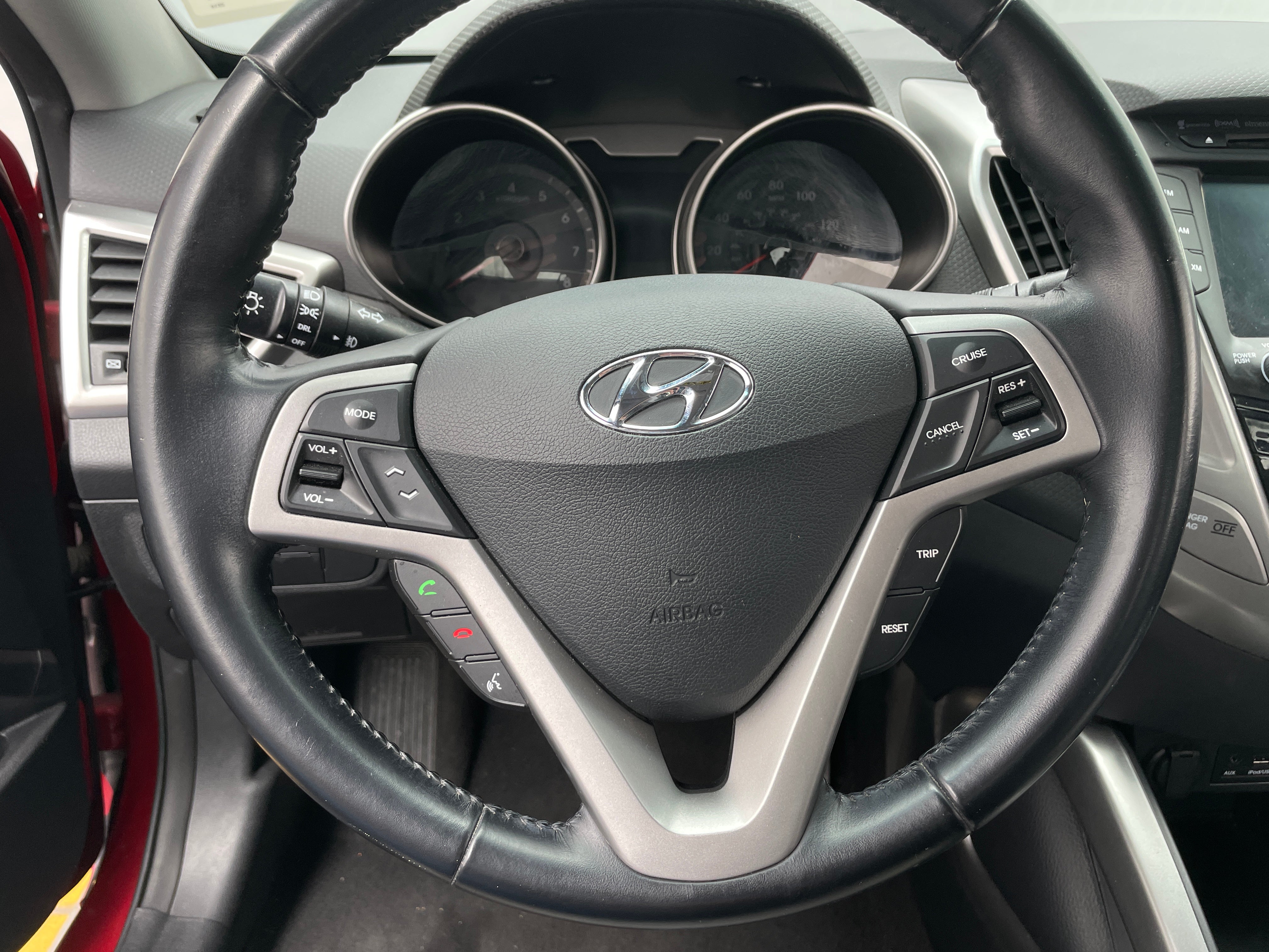 2014 Hyundai Veloster Base 4