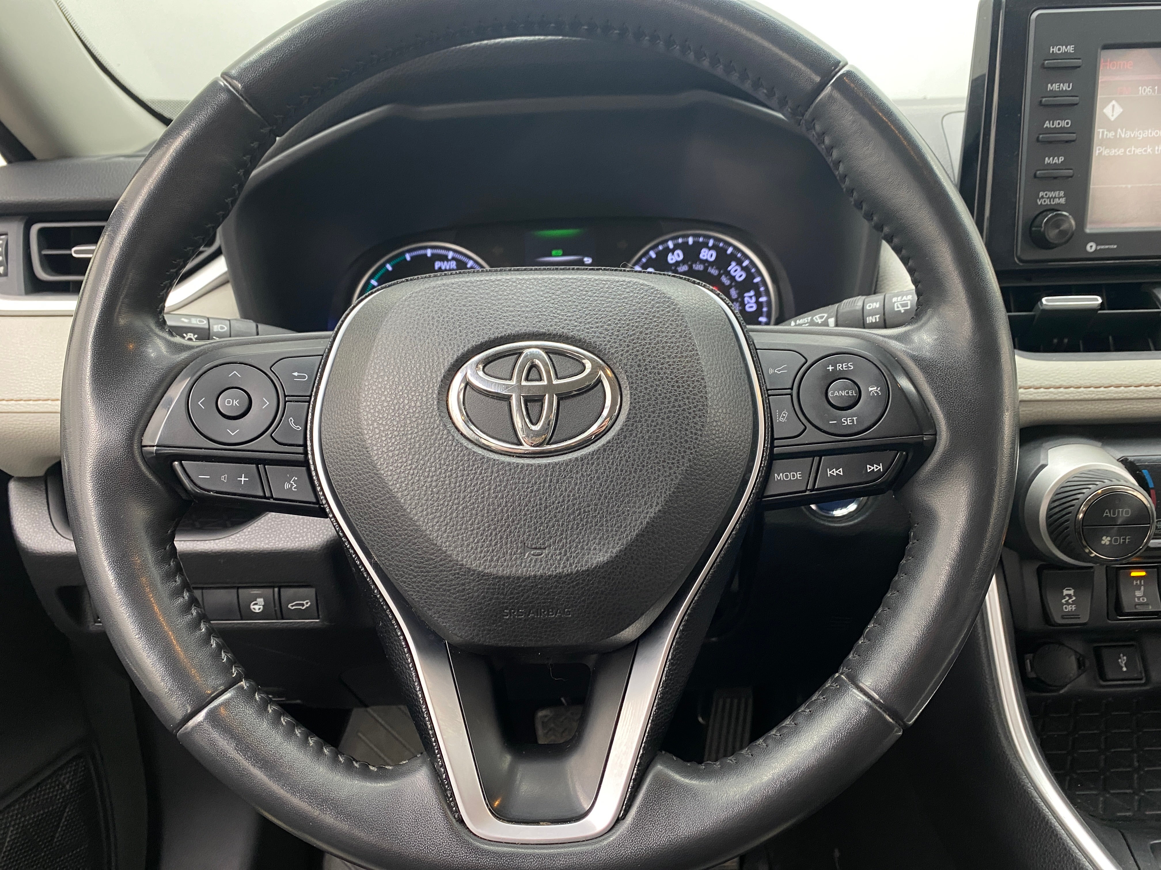 2021 Toyota RAV4 XLE Premium 5