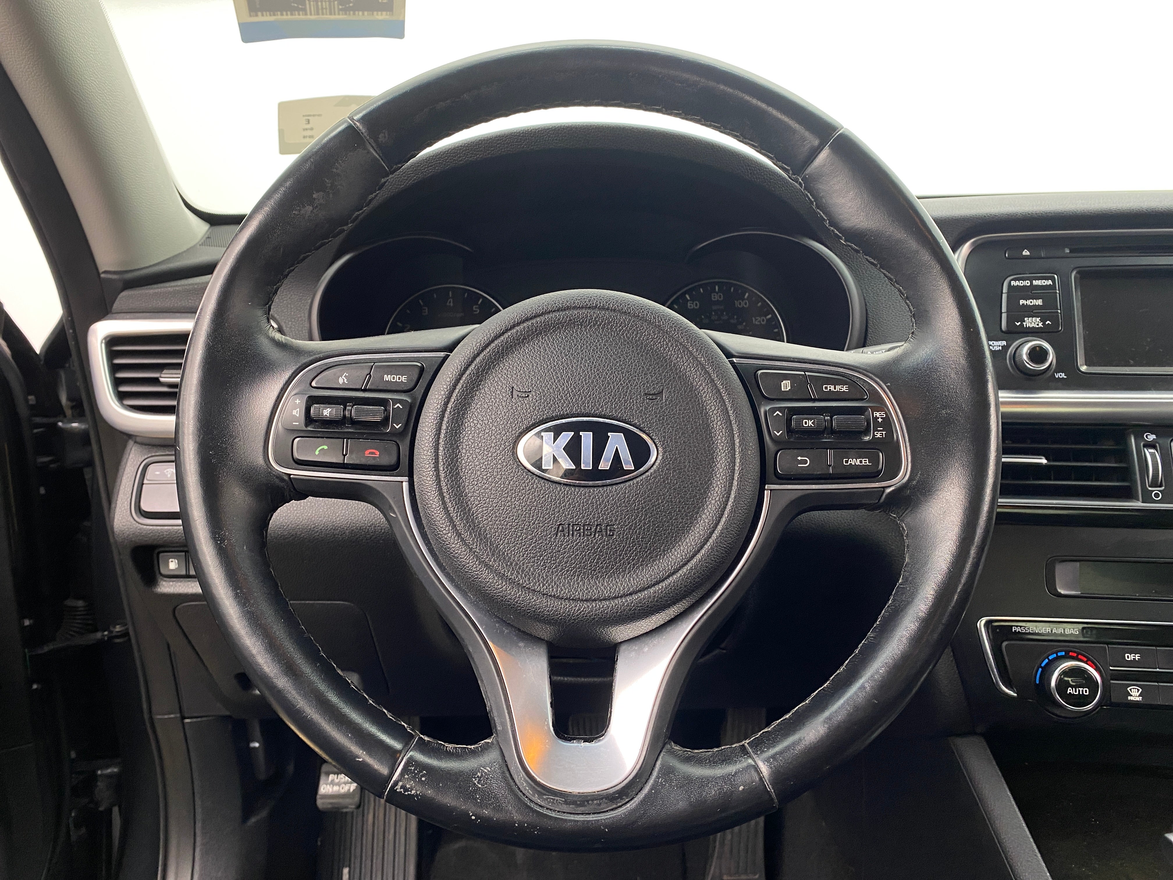 2016 Kia Optima EX 4