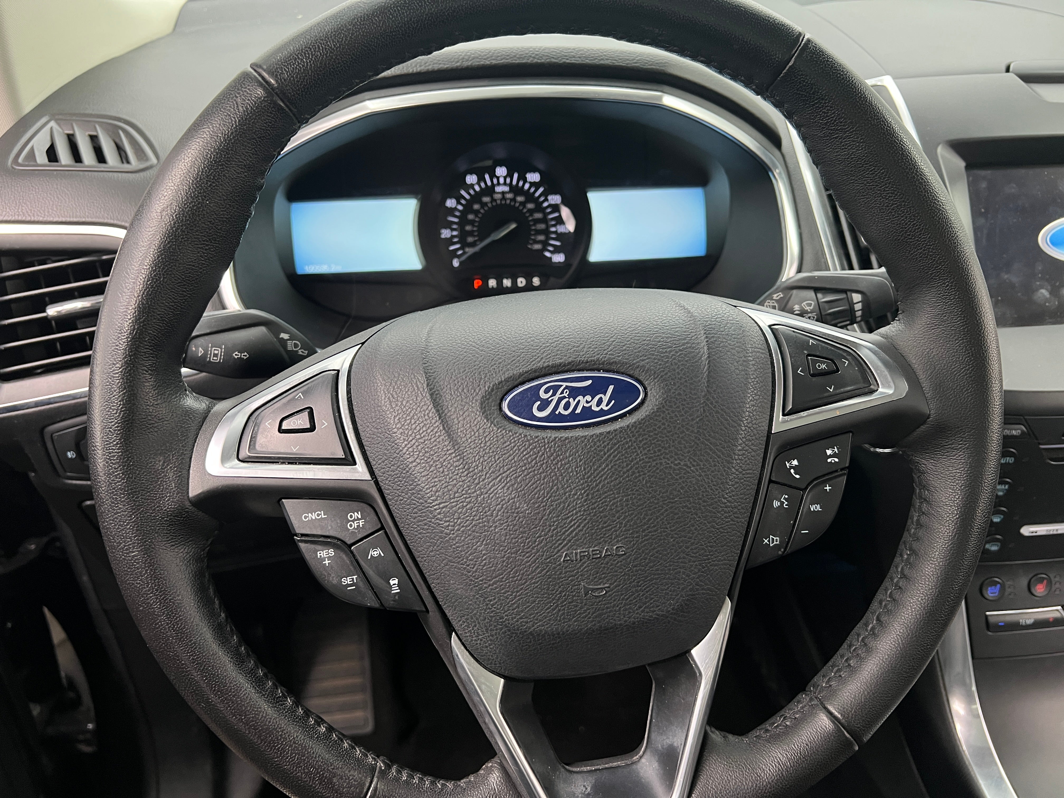 2019 Ford Edge Titanium 4