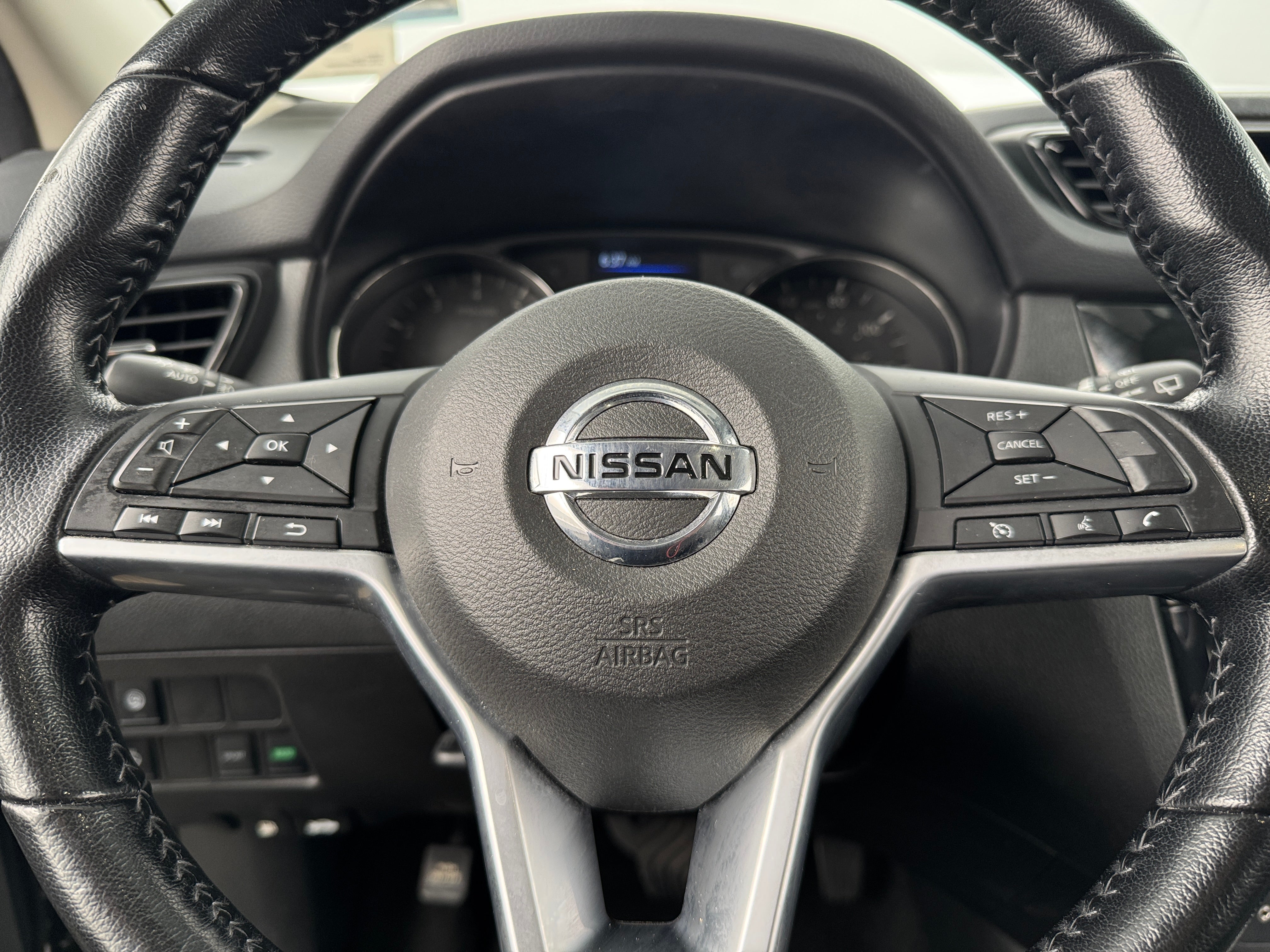 2022 Nissan Rogue Sport SV 5