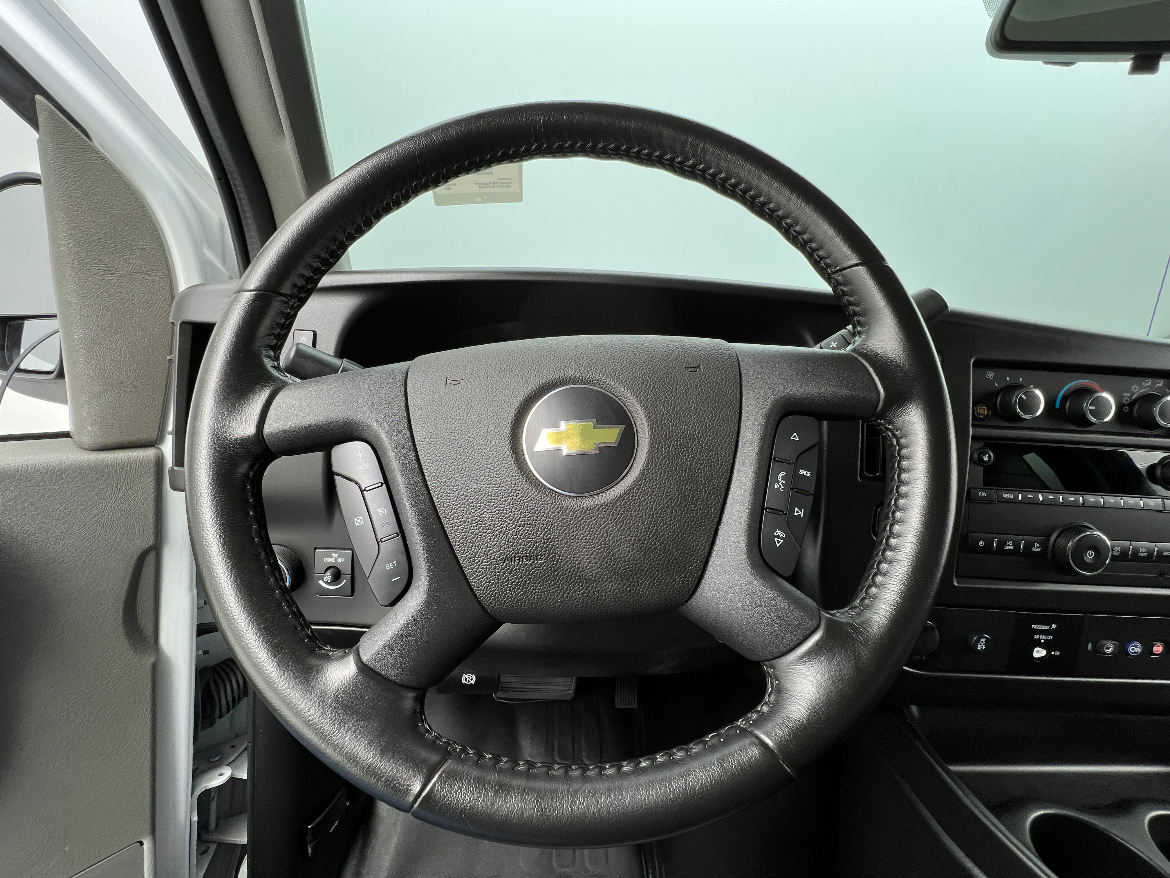 2022 Chevrolet Express 3500 LS Extended 5