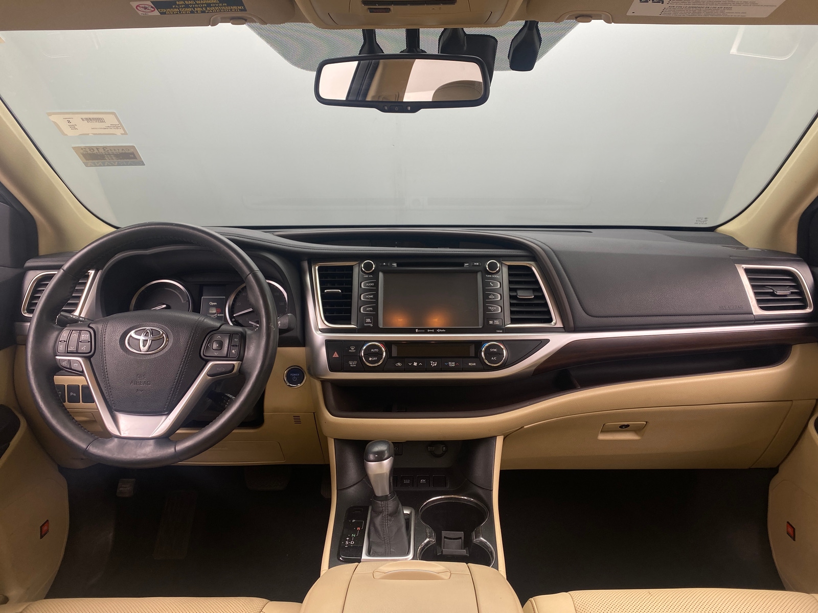 Thumbnail: 2016 Toyota Highlander - 3