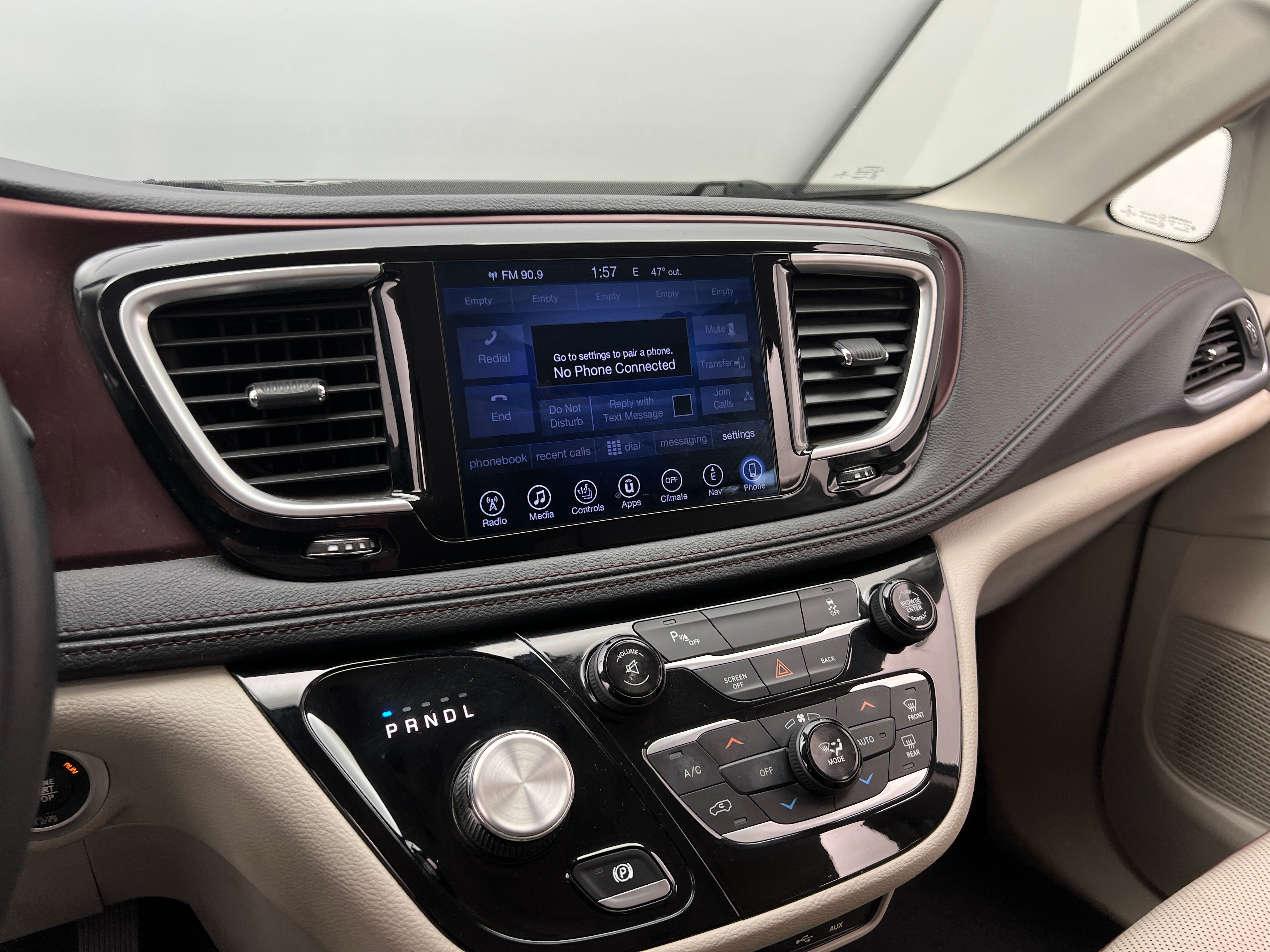 2017 Chrysler Pacifica Limited 3