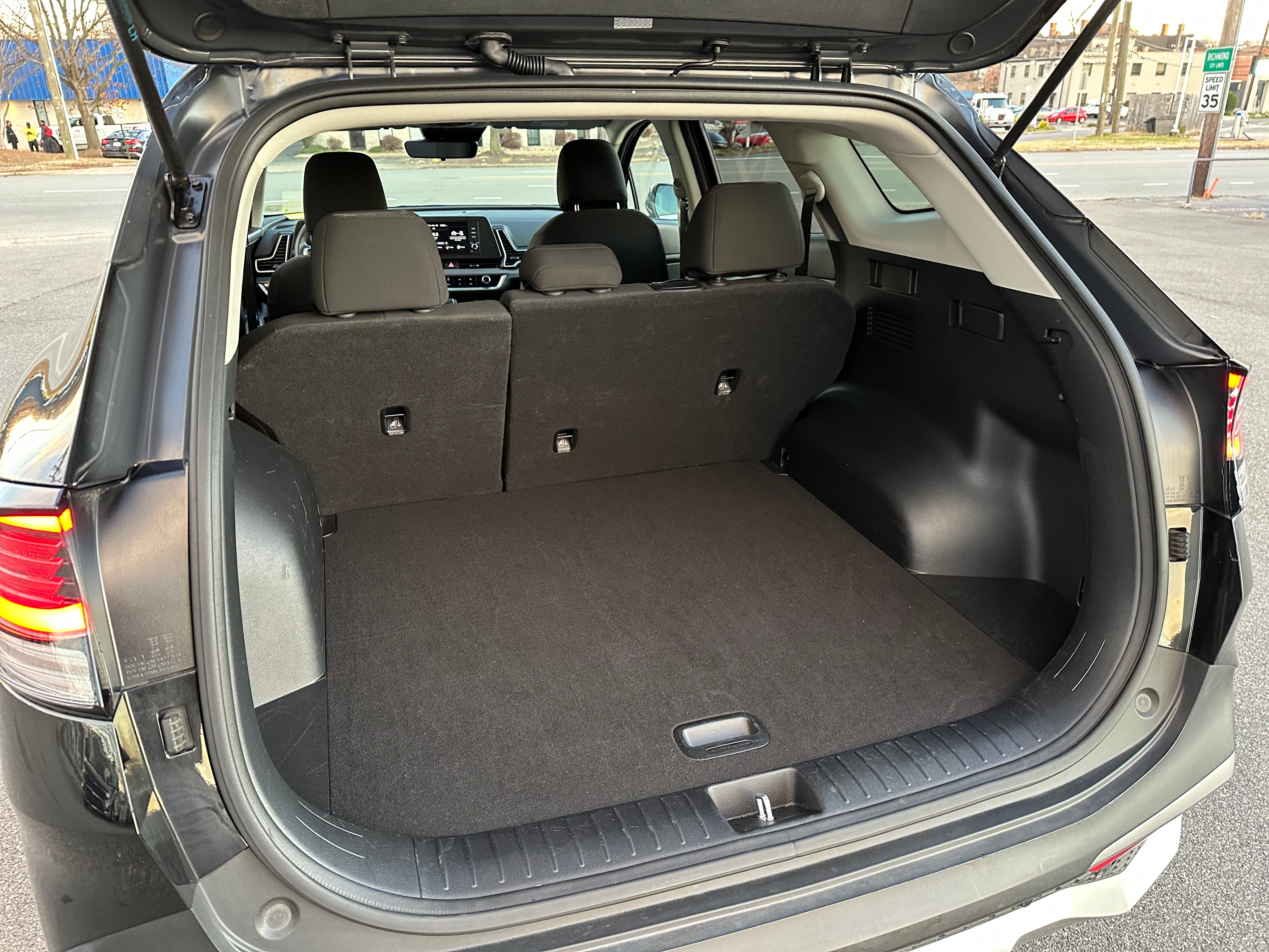 2024 Kia Sportage LX 4