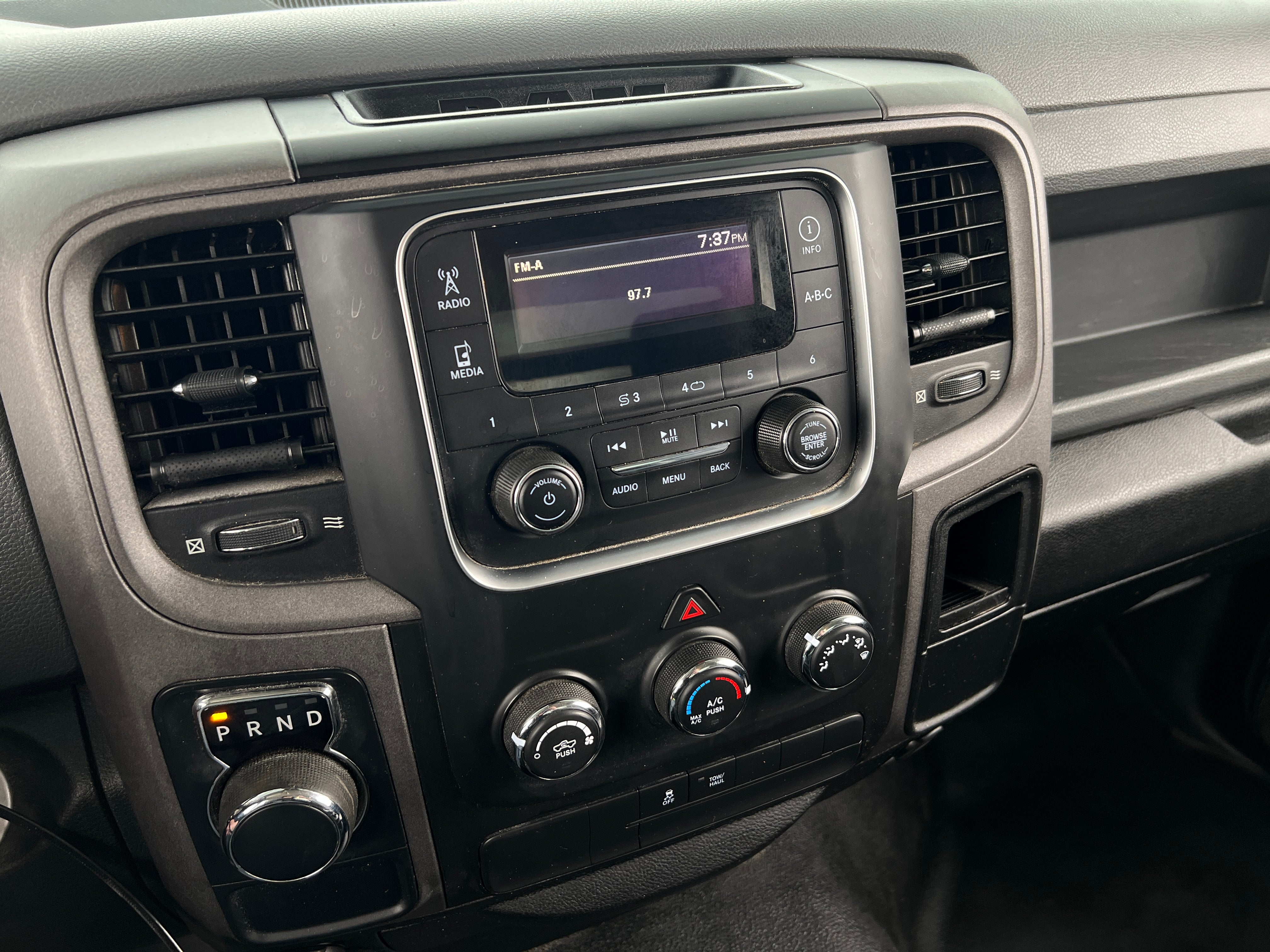 2019 RAM 1500 Classic Tradesman 3