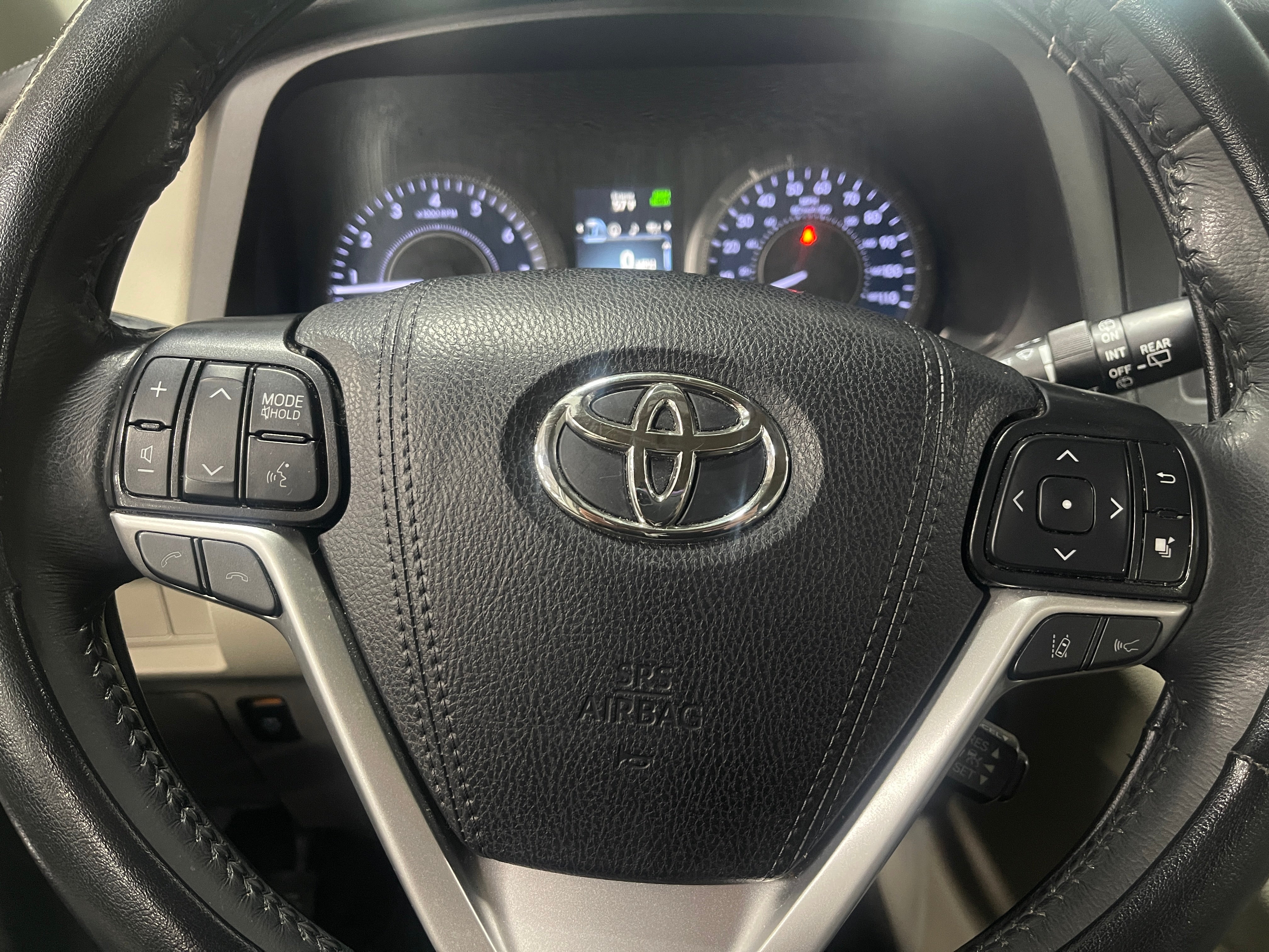 2019 Toyota Sienna XLE 4