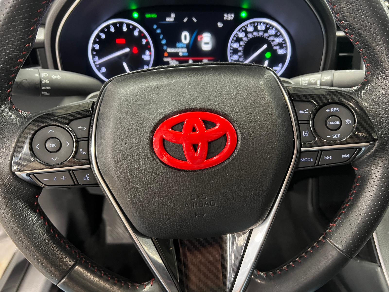 Thumbnail: 2020 Toyota Avalon - 4