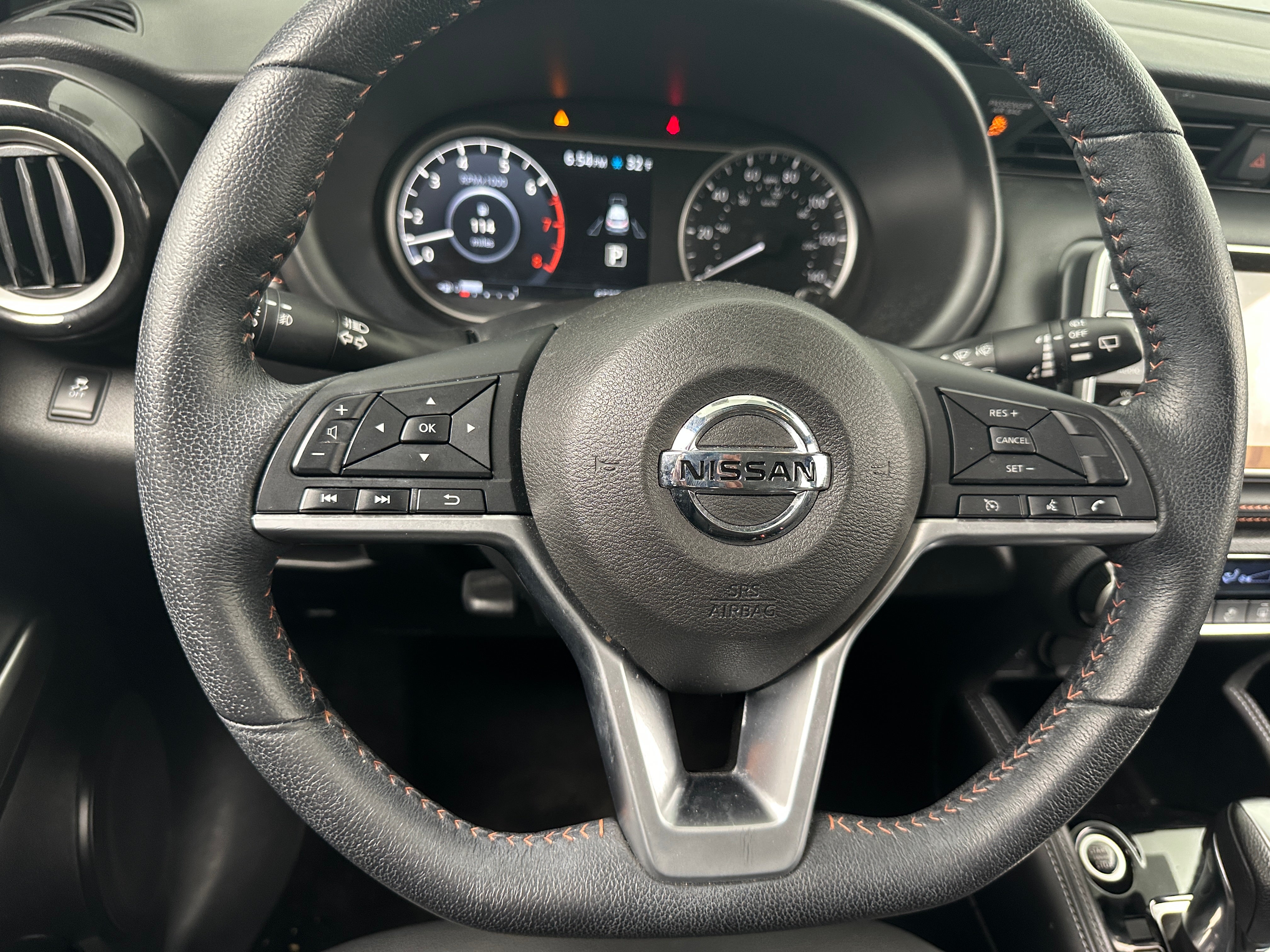 2019 Nissan Kicks SR 5