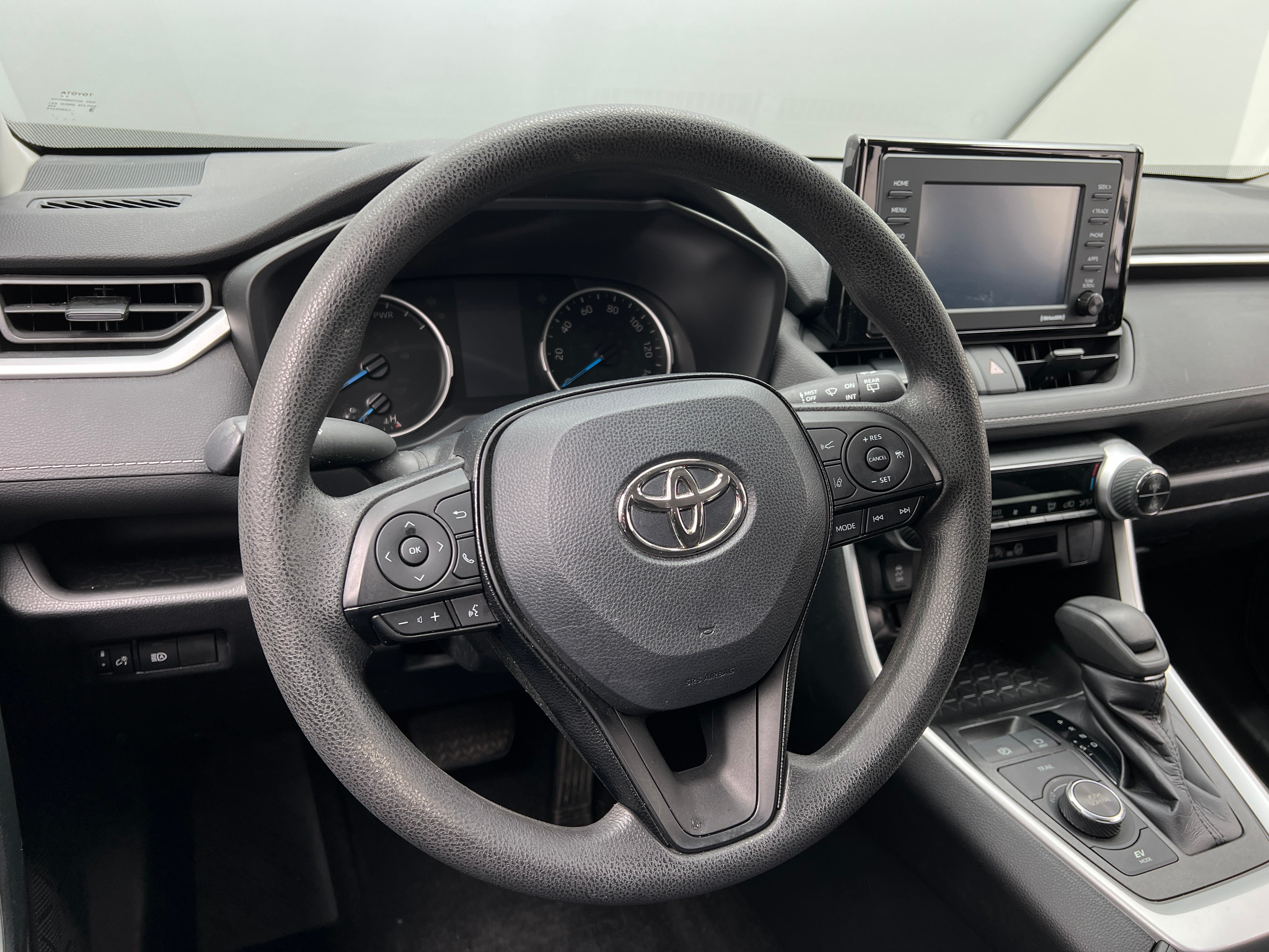 2021 Toyota RAV4 LE 5