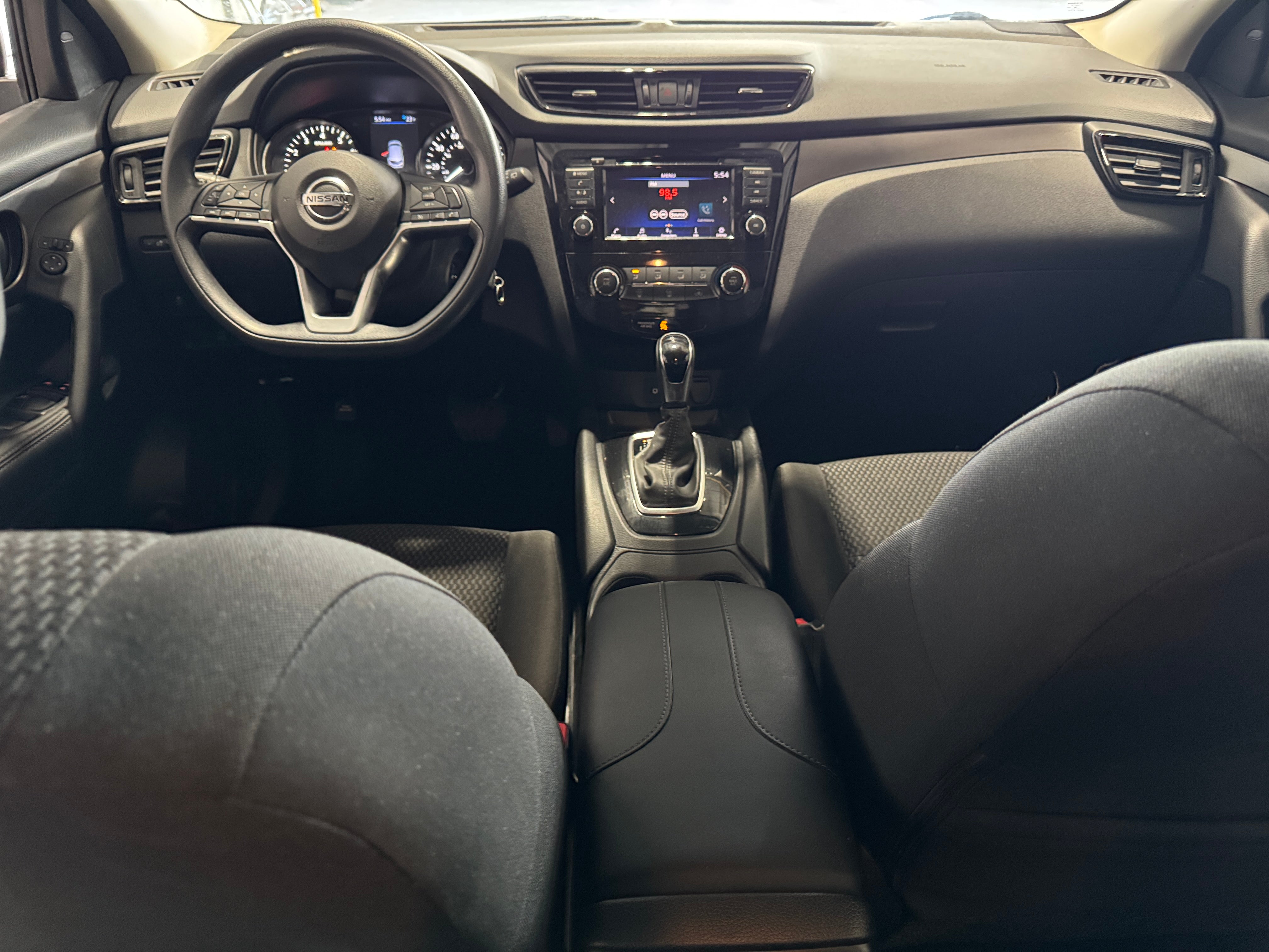 2020 Nissan Rogue Sport S 3