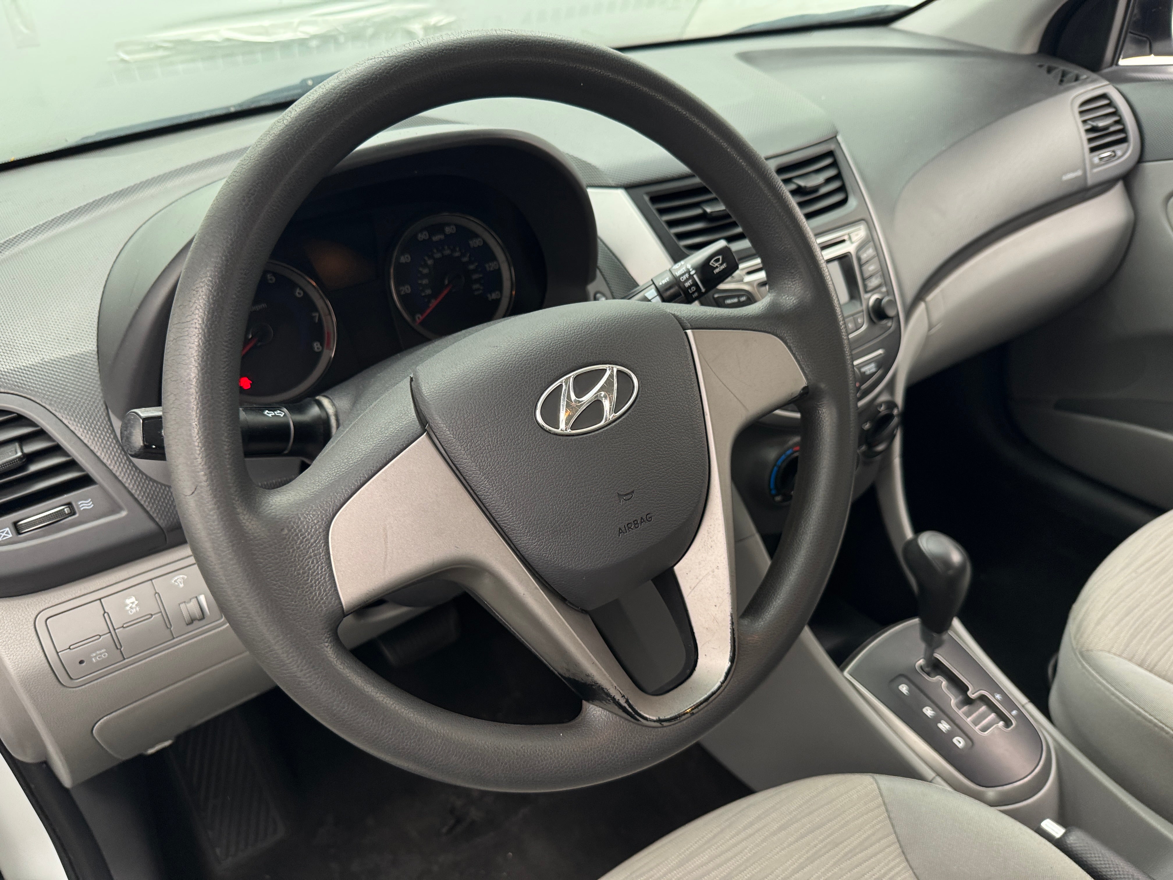 2016 Hyundai Accent SE 5