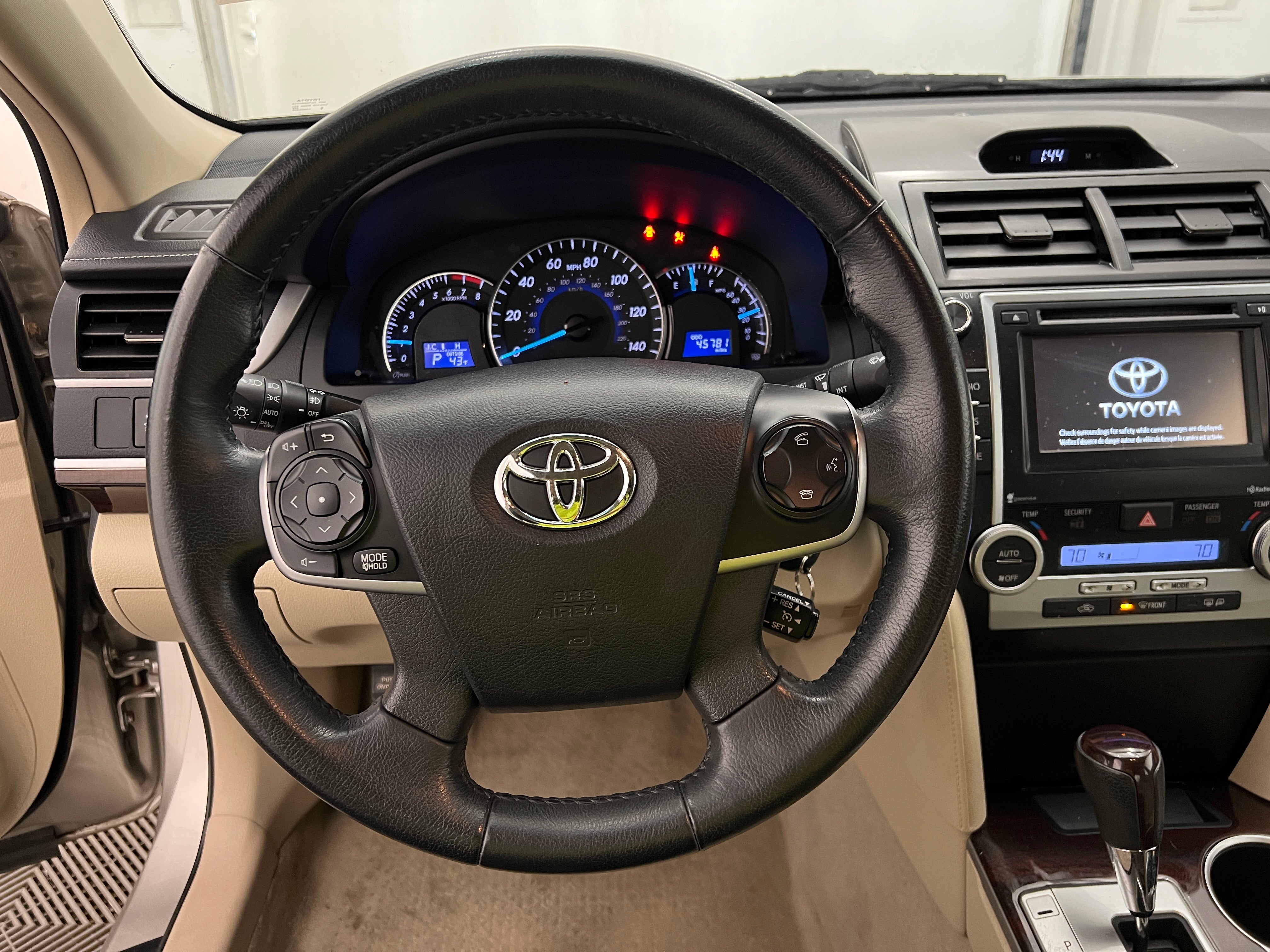 2014 Toyota Camry XLE 5