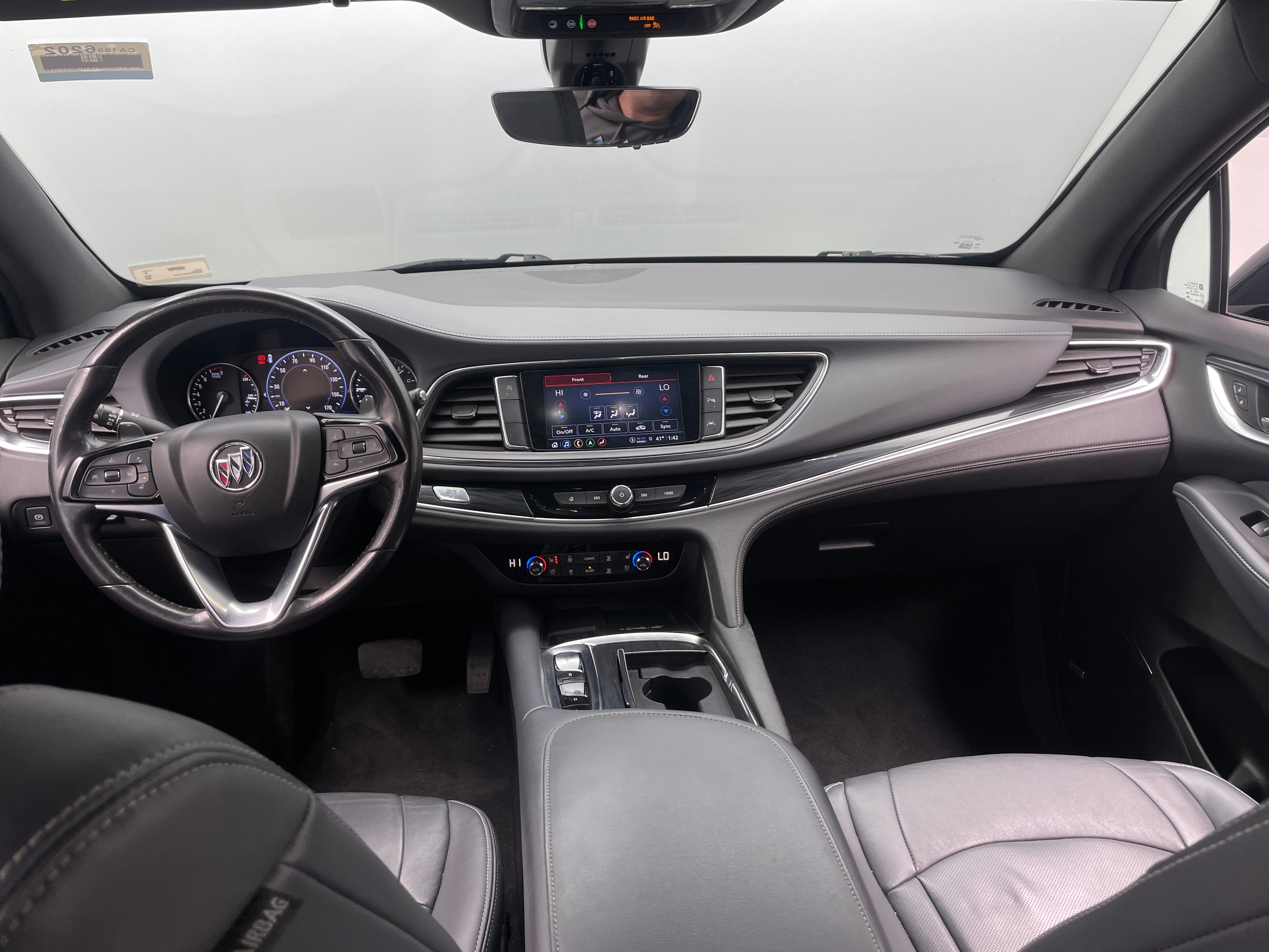 2022 Buick Enclave Premium 2