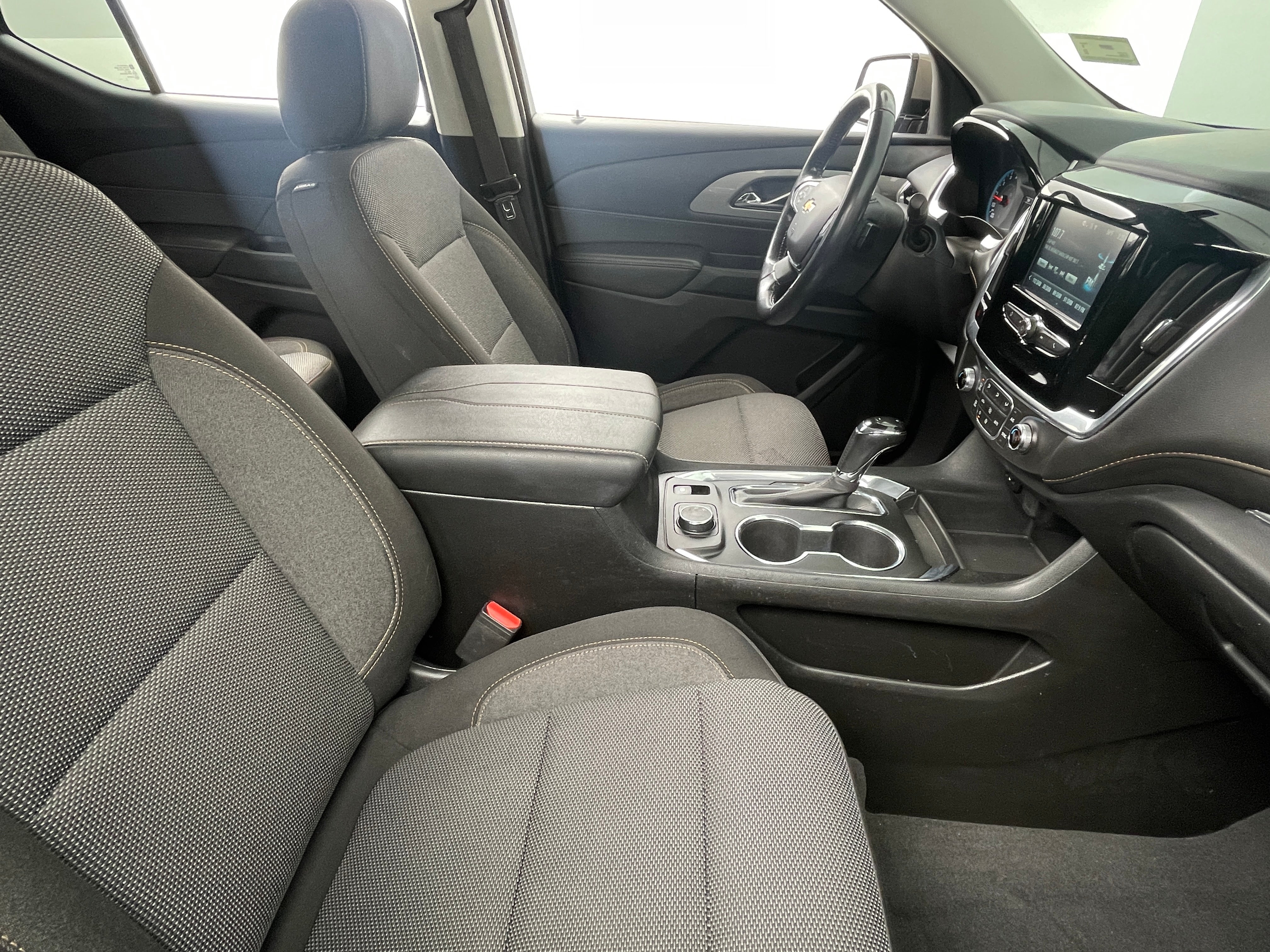 2019 Chevrolet Traverse LT 2