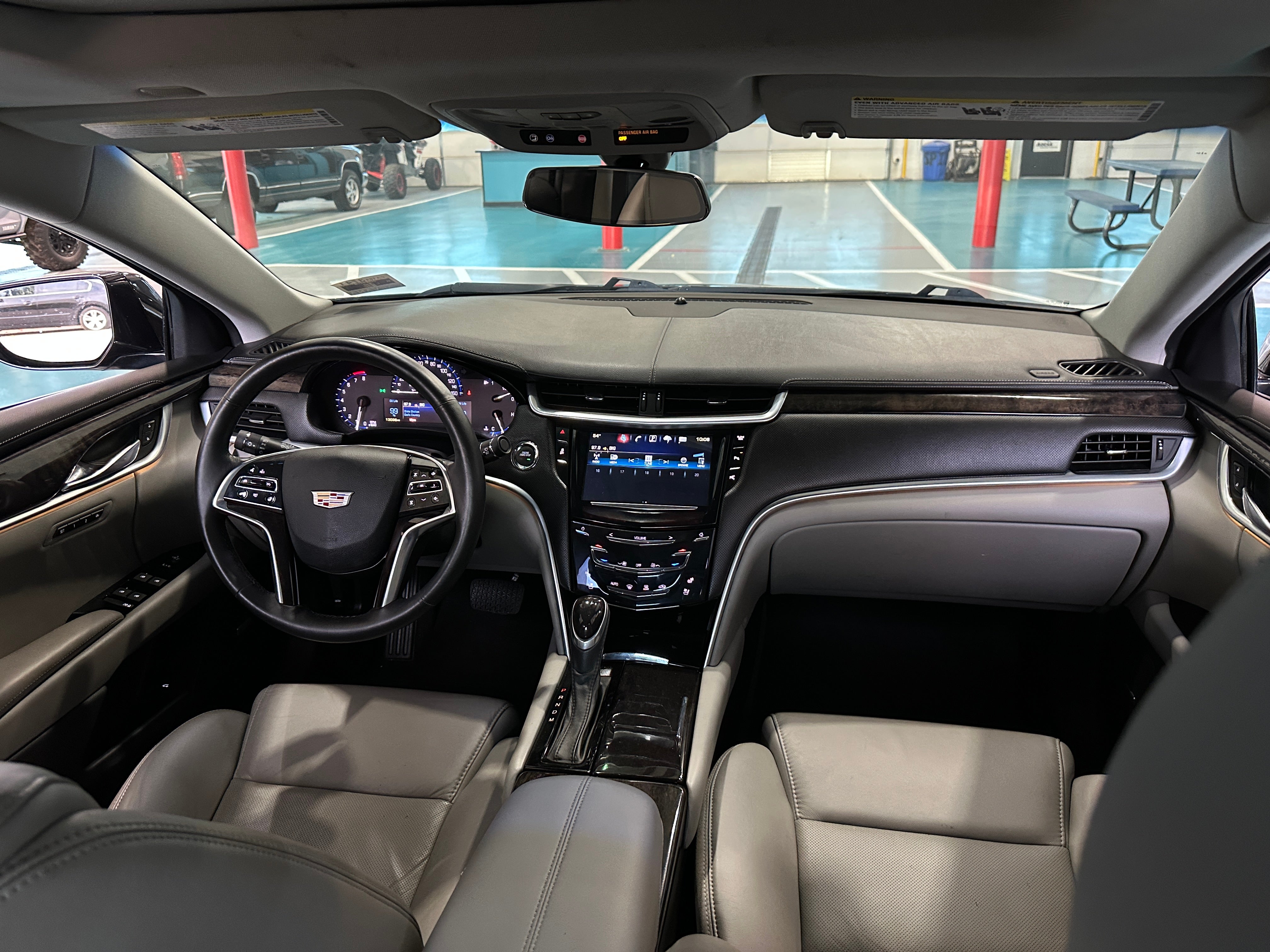 2016 Cadillac XTS Luxury 2