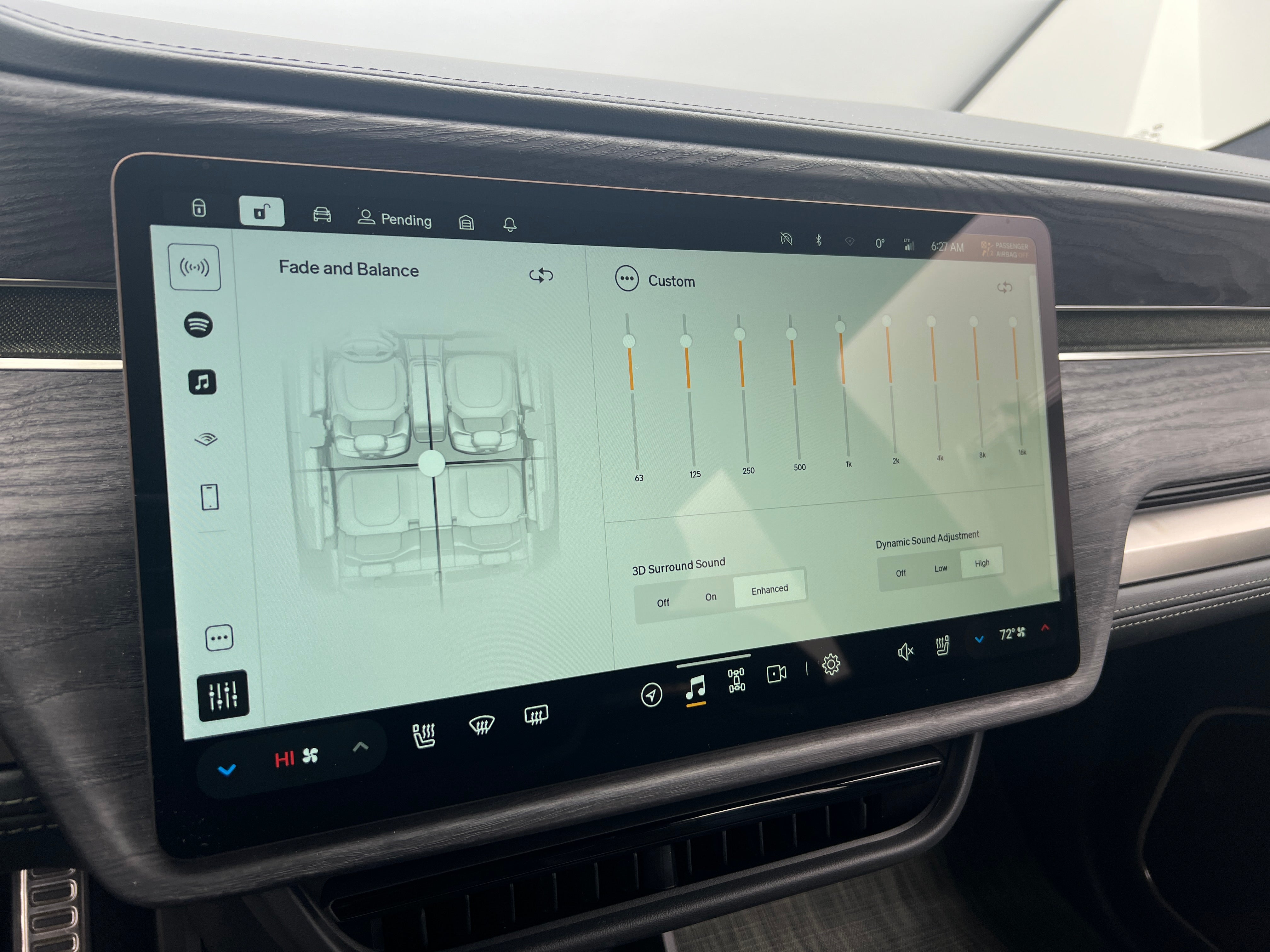 2024 Rivian R1T Adventure 4