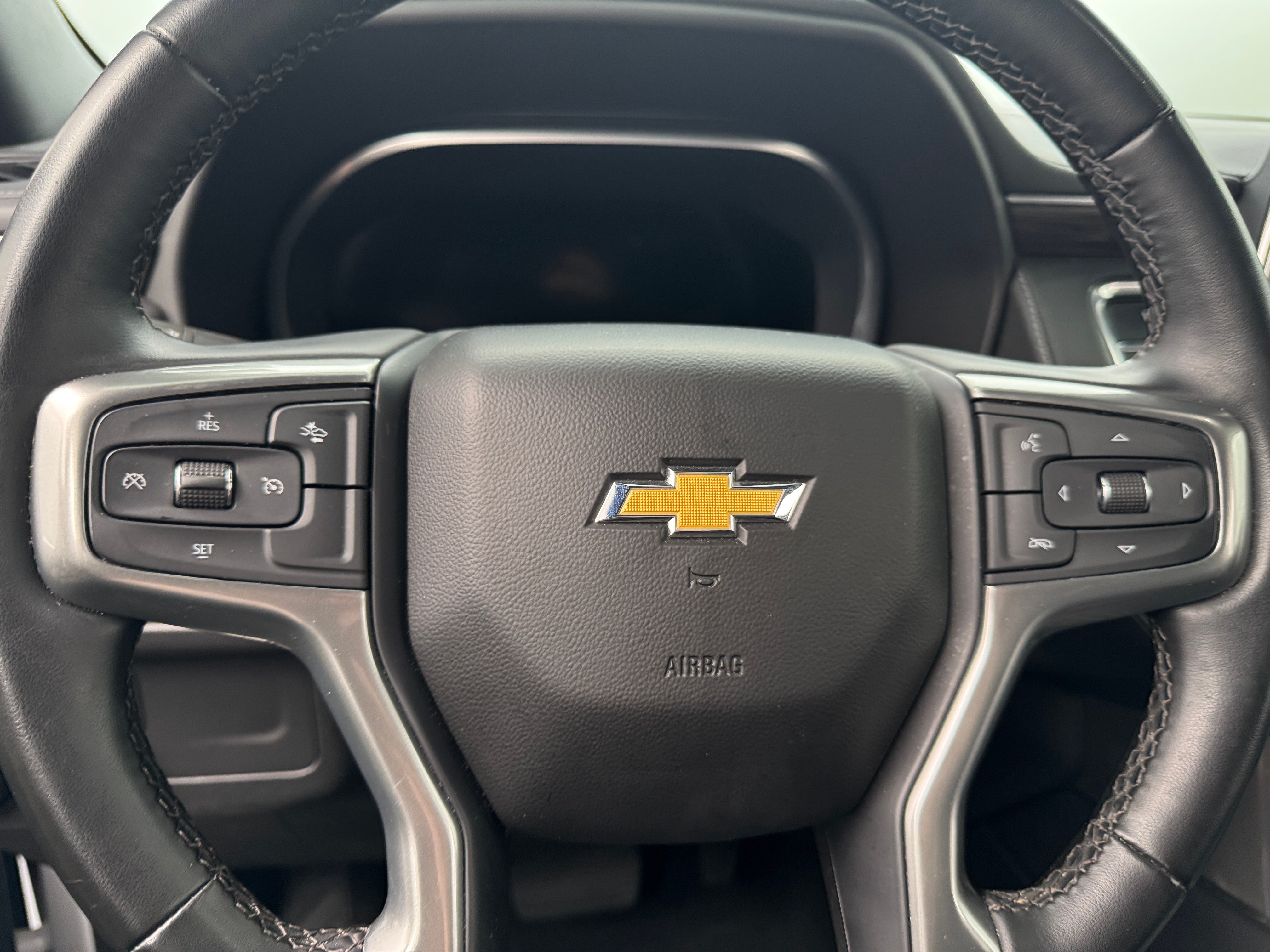 Thumbnail: 2023 Chevrolet Tahoe - 4