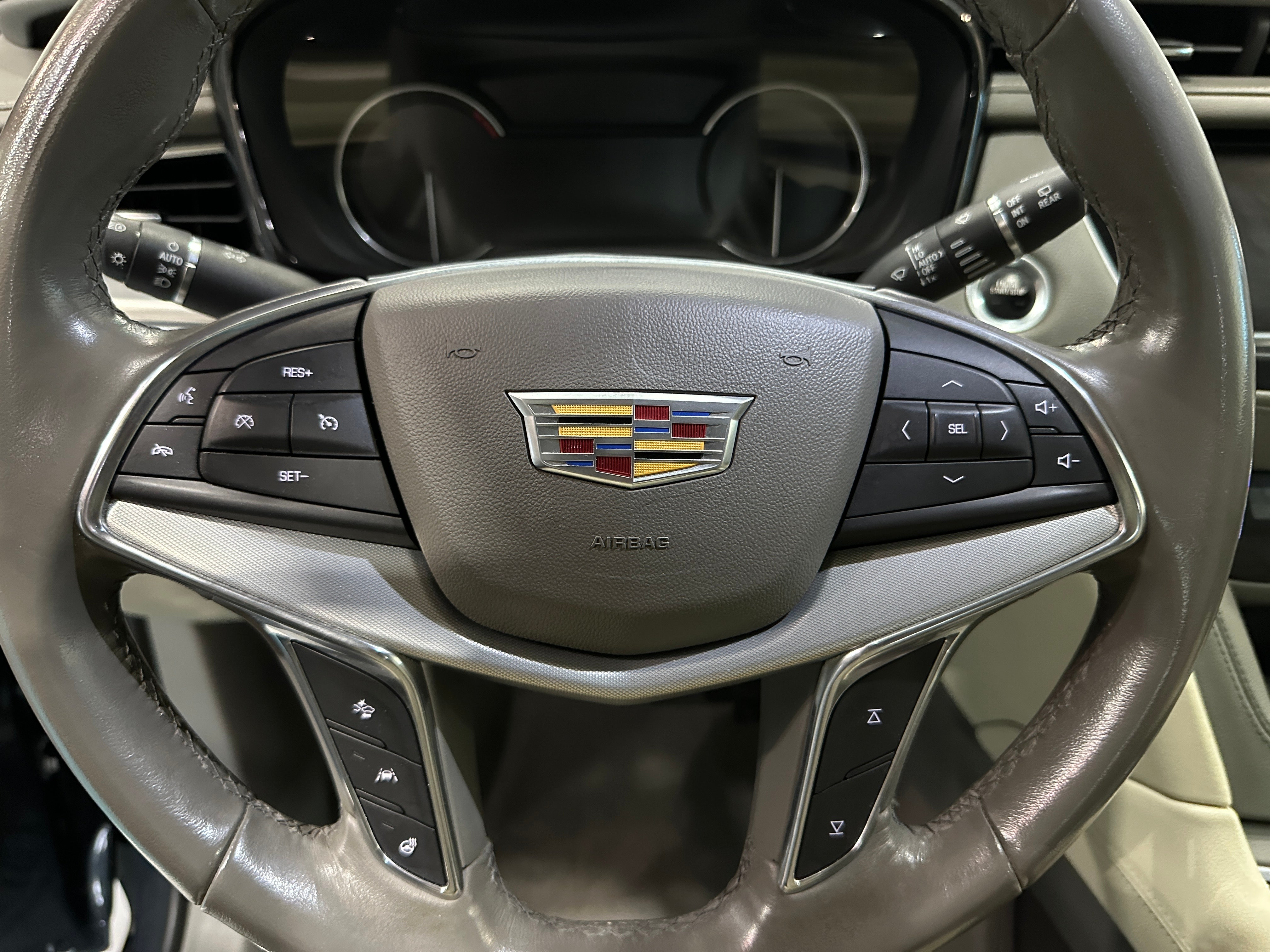 2020 Cadillac XT5 Premium Luxury 4