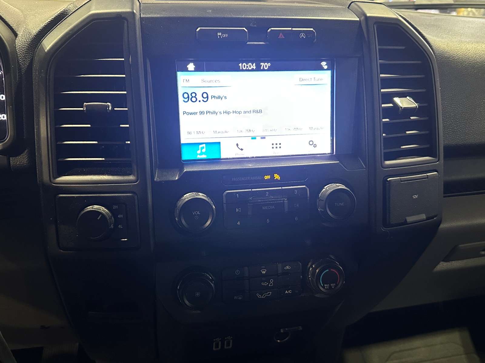 Thumbnail: 2019 Ford Econoline - 4