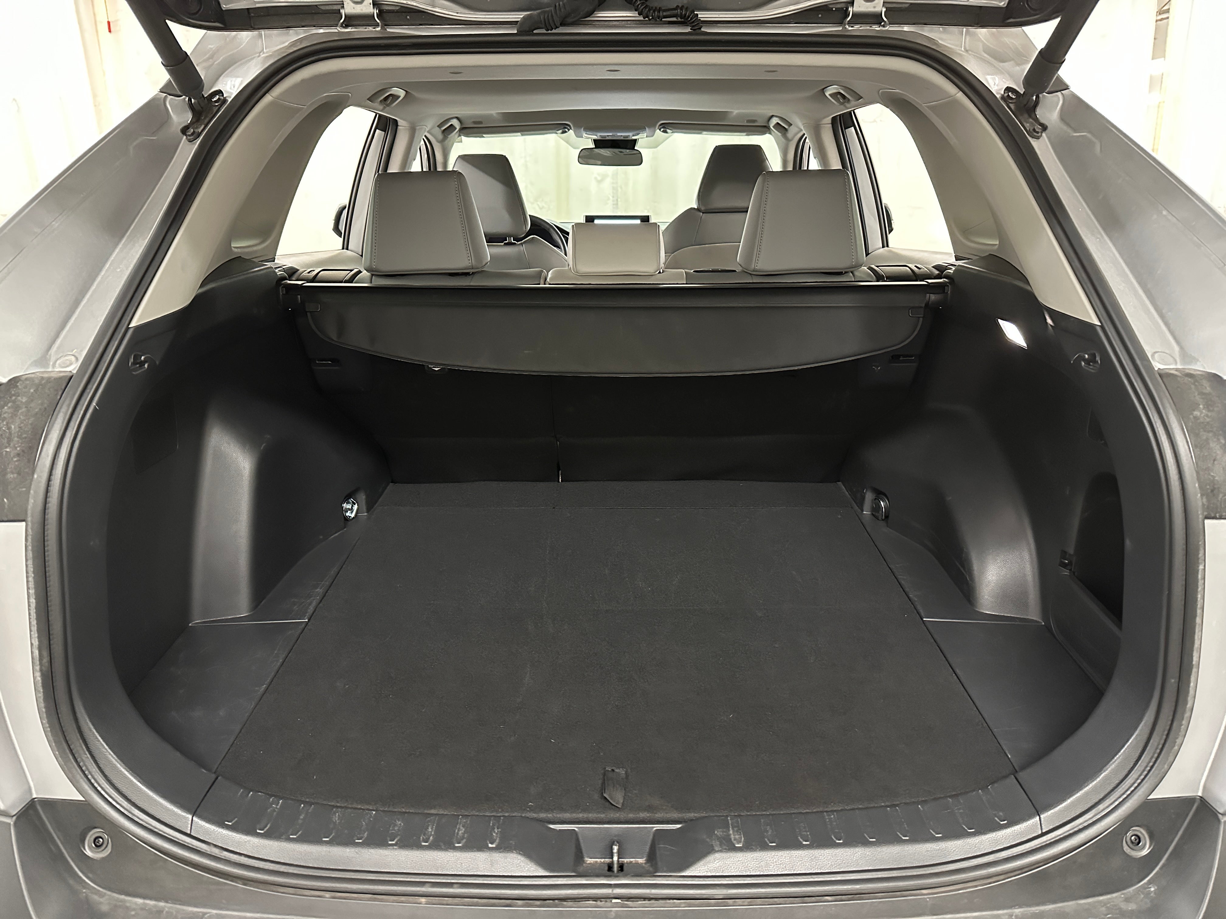 2024 Toyota RAV4 XLE Premium 7