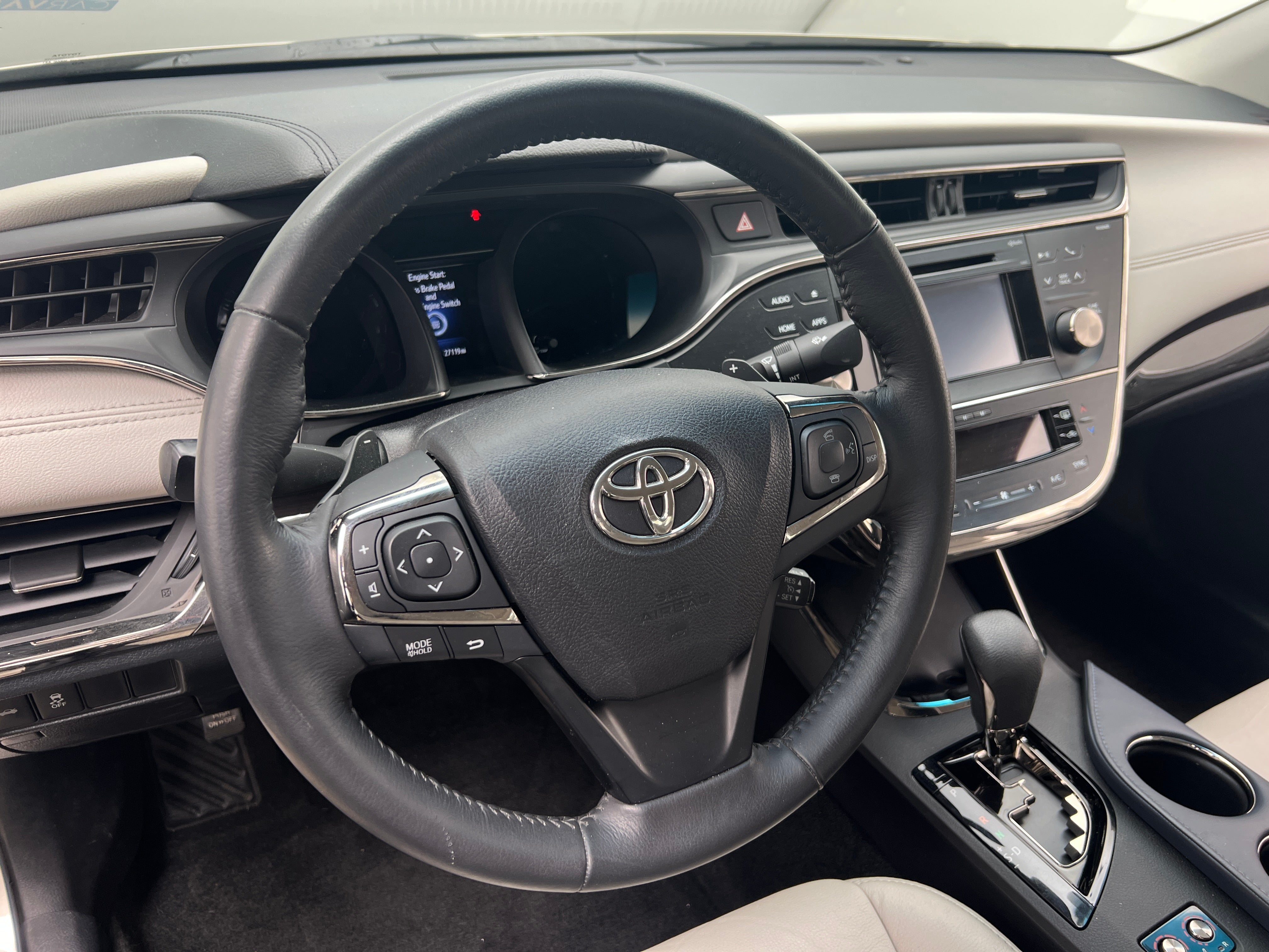 2015 Toyota Avalon XLE 4