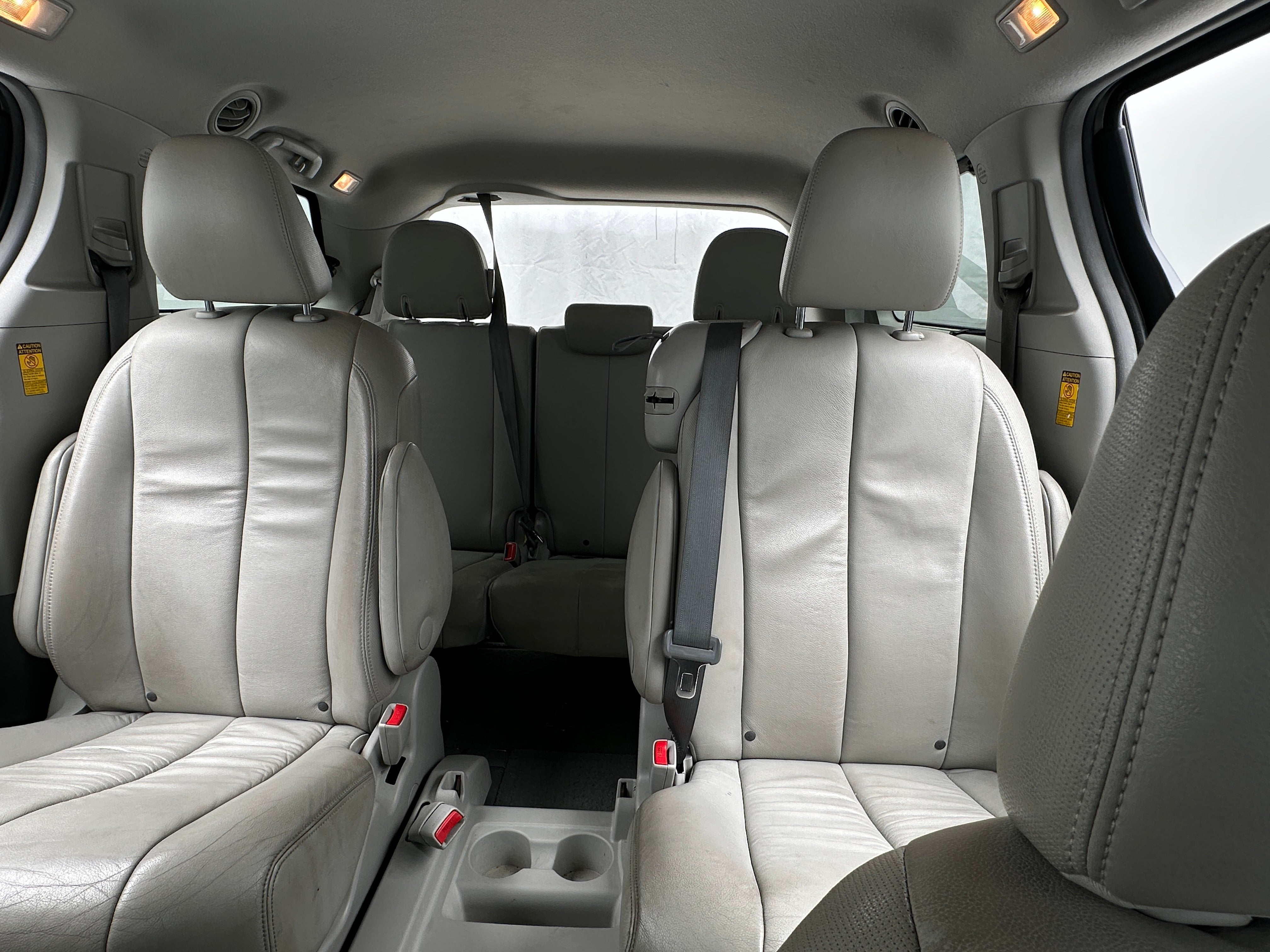 2014 Toyota Sienna XLE 6