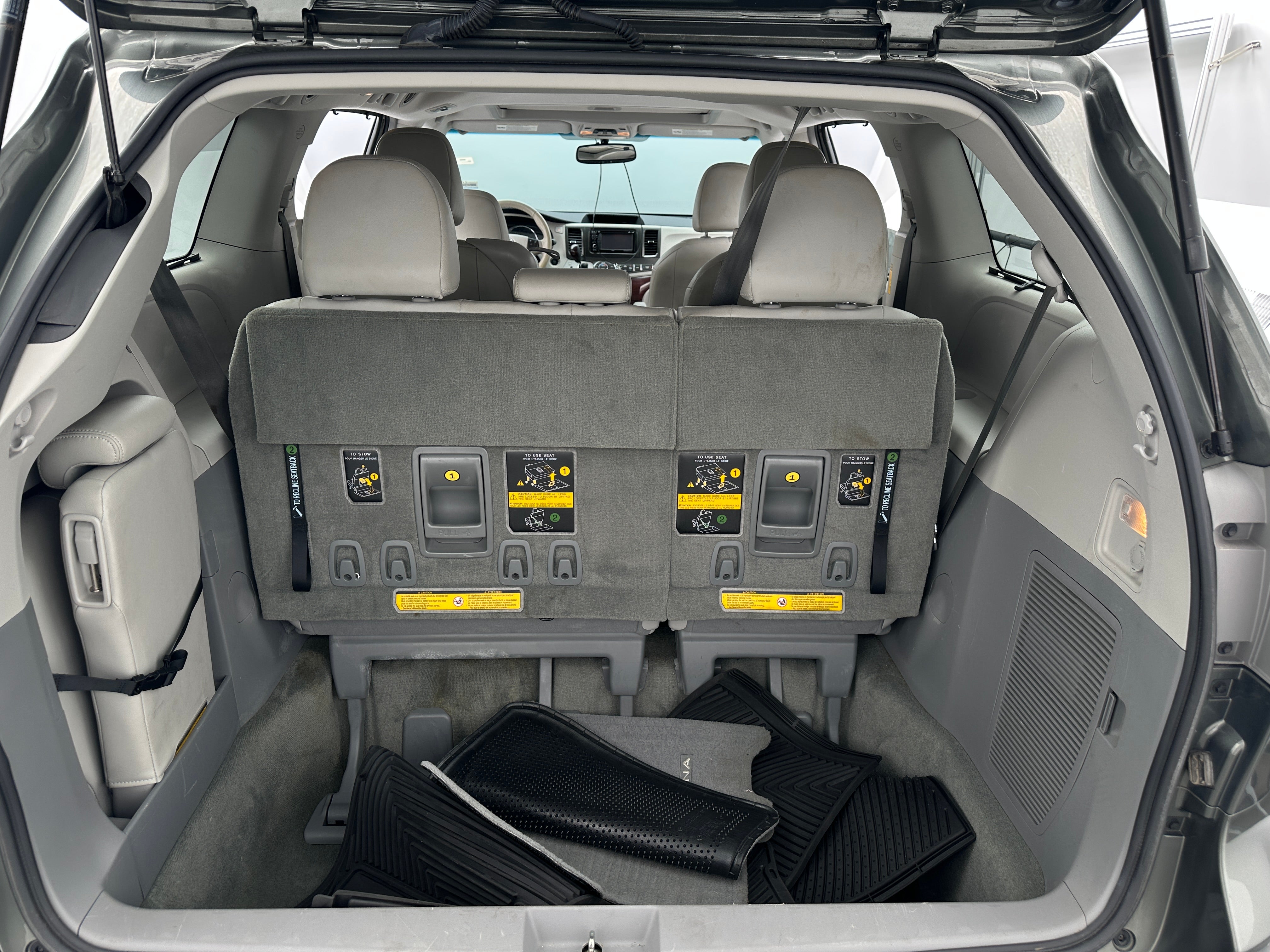 2014 Toyota Sienna XLE 7