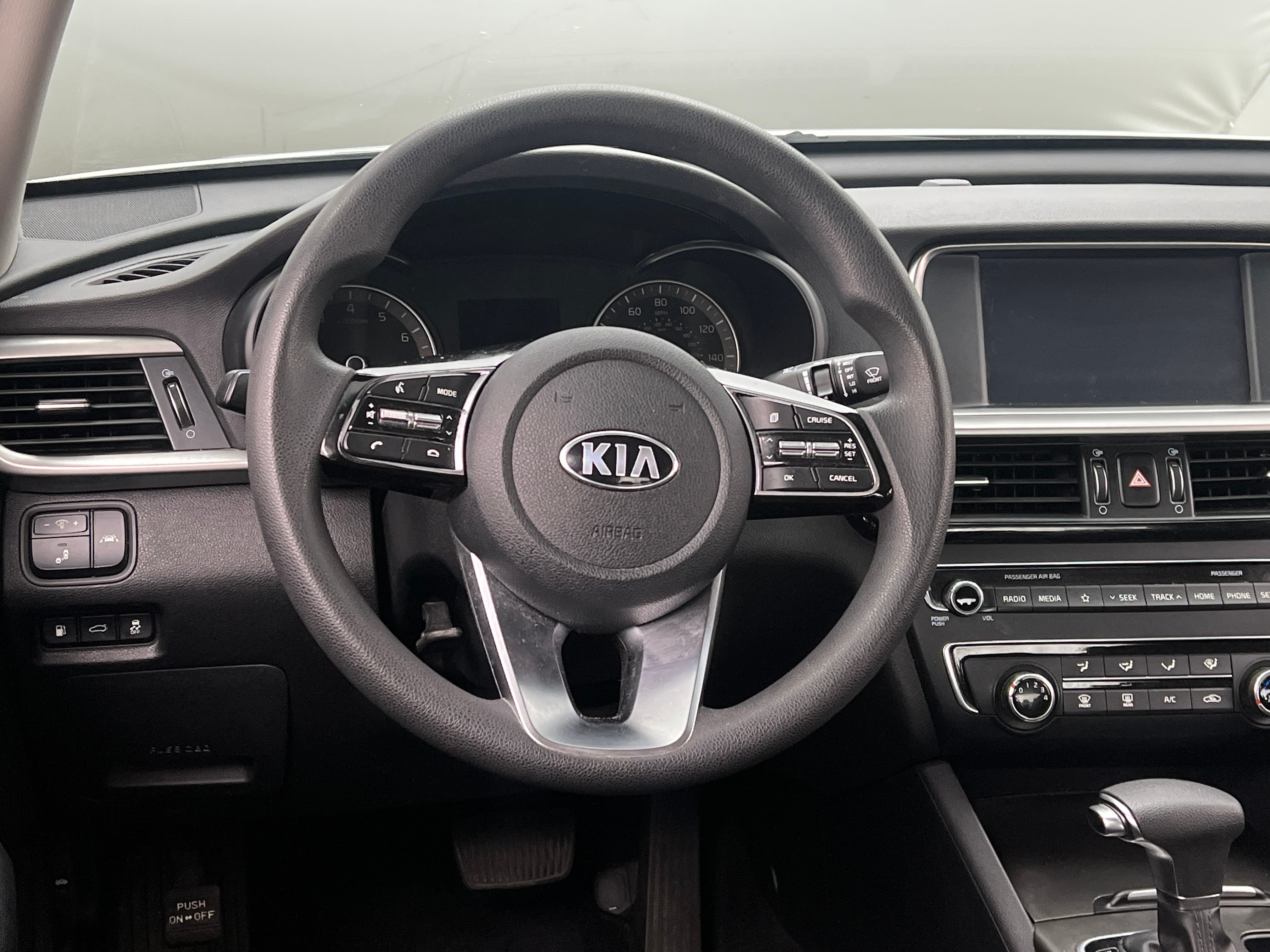 2019 Kia Optima LX 4