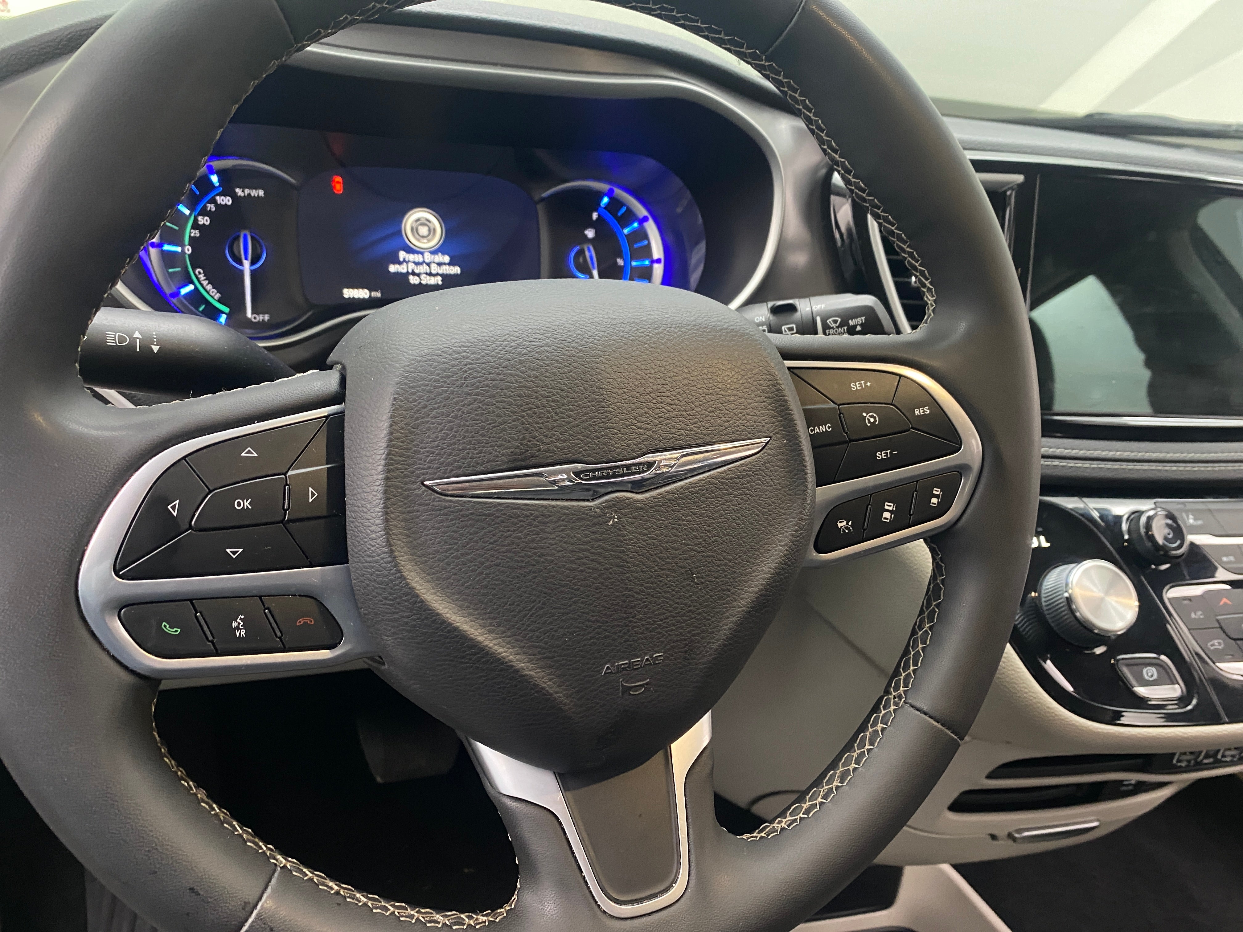 2022 Chrysler Pacifica Hybrid Touring L 5