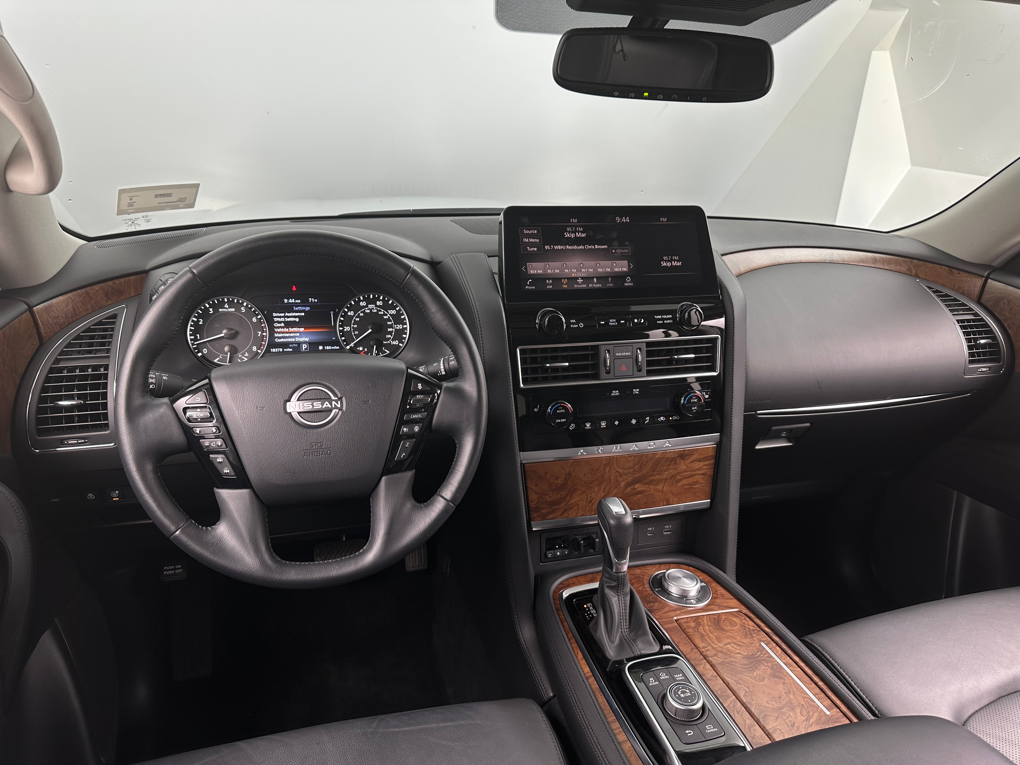 2024 Nissan Armada SL 2