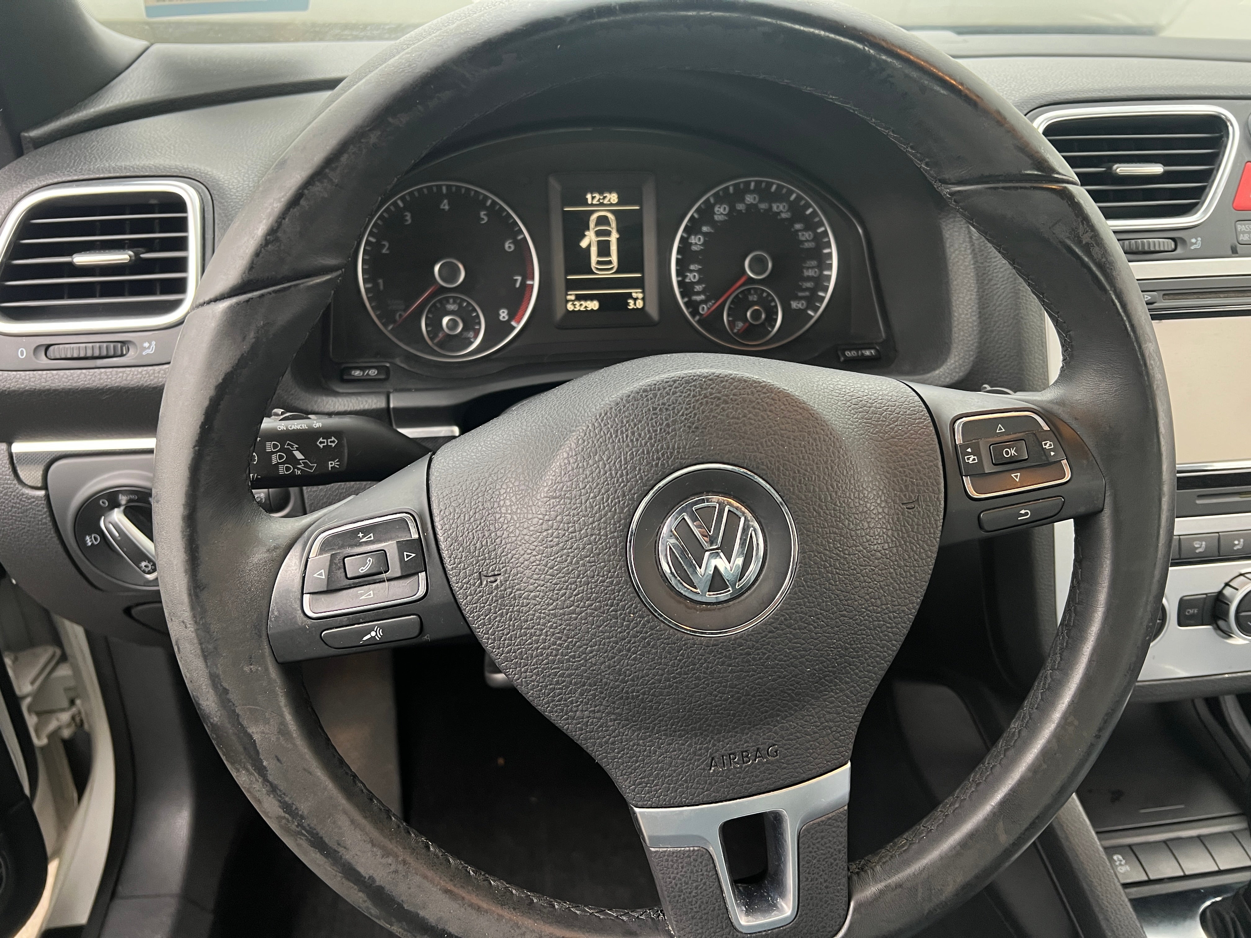 2013 Volkswagen Eos Executive 3