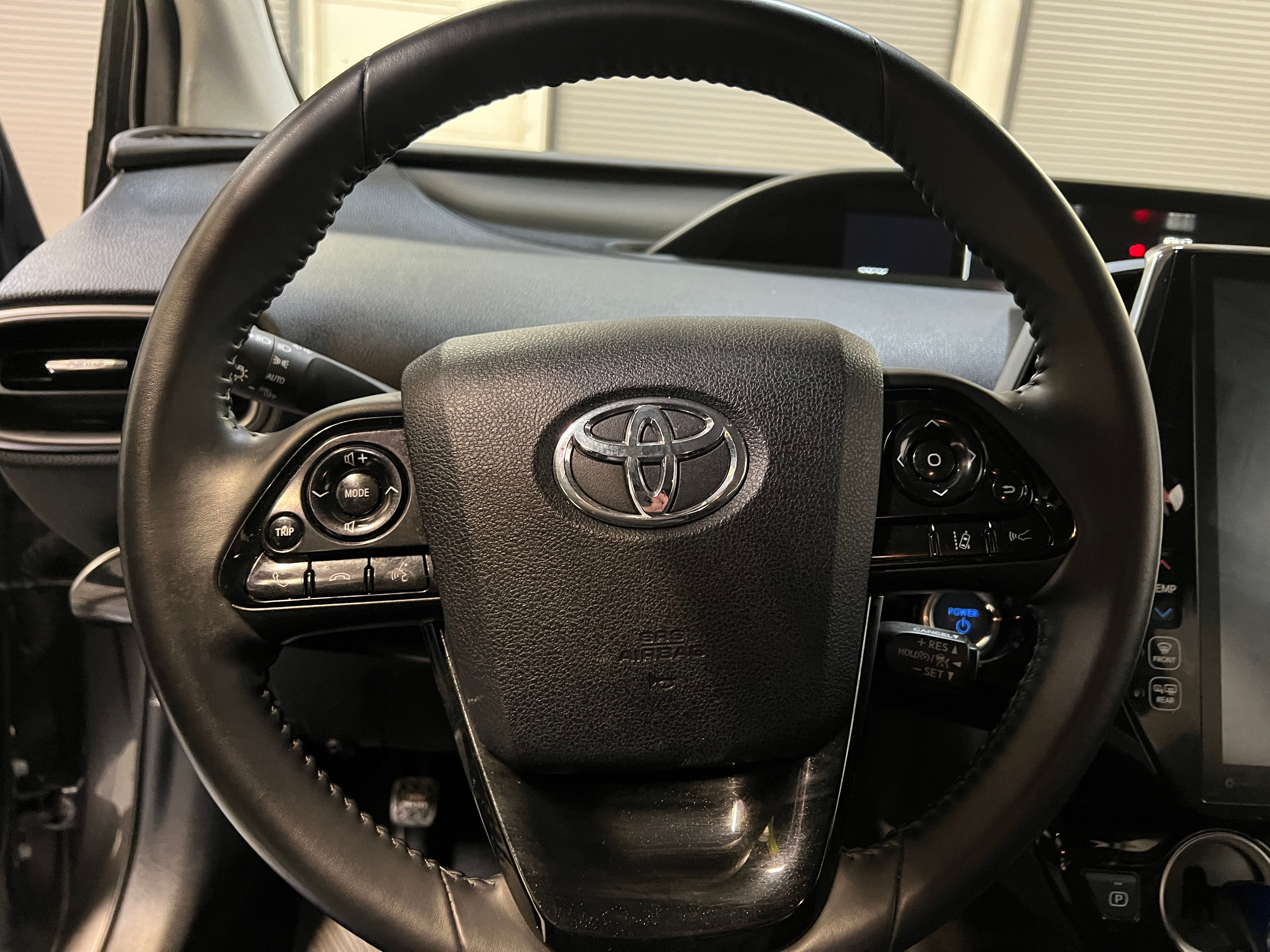 2022 Toyota Prius Prime XLE 5