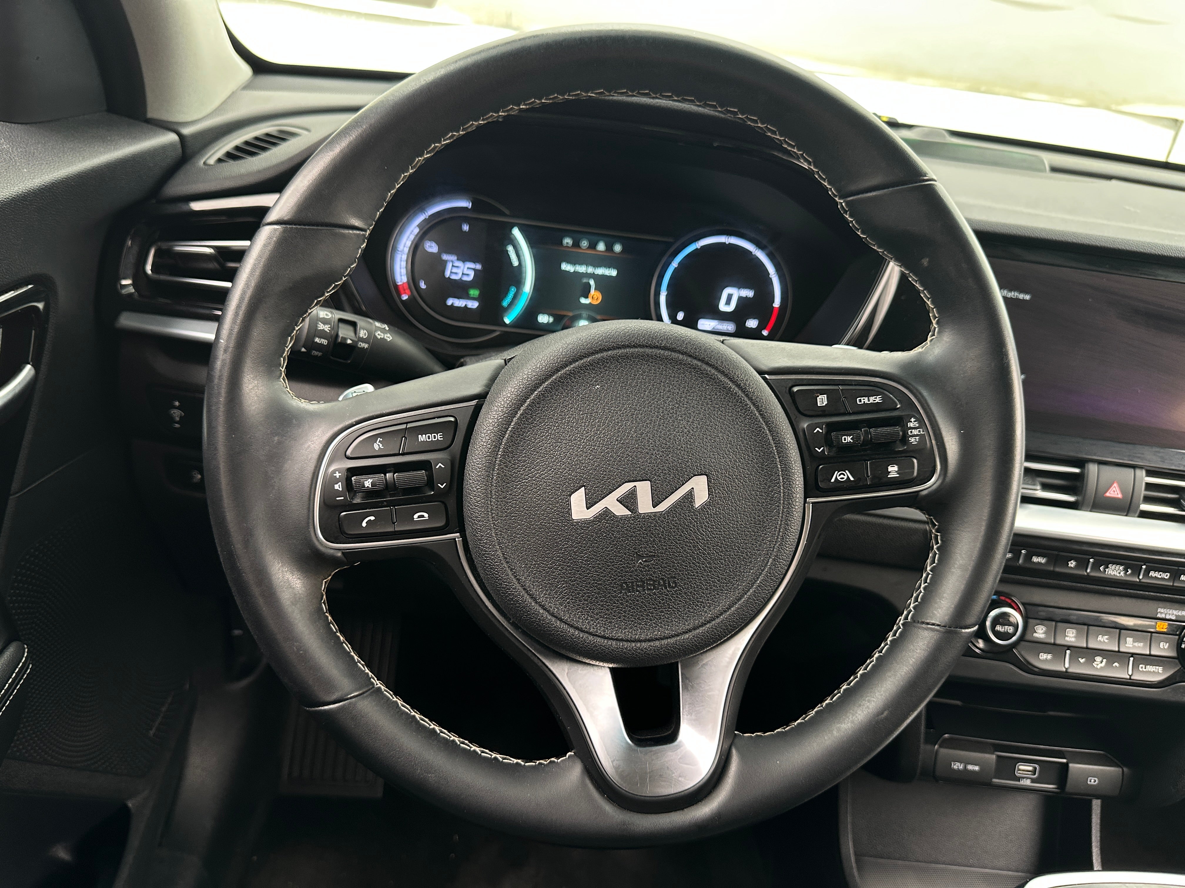 2022 Kia Niro EX 5