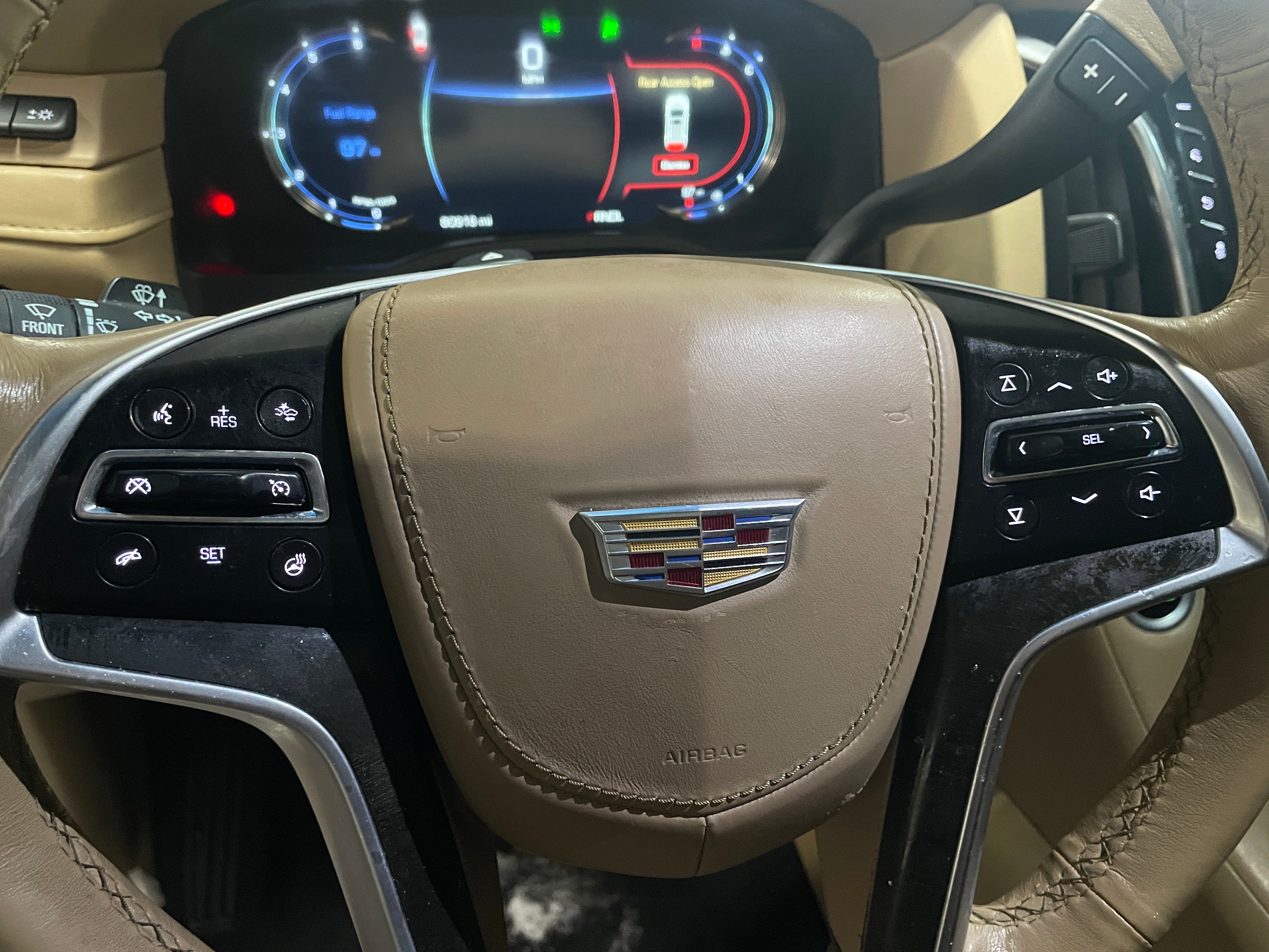 2018 Cadillac Escalade ESV Platinum 4