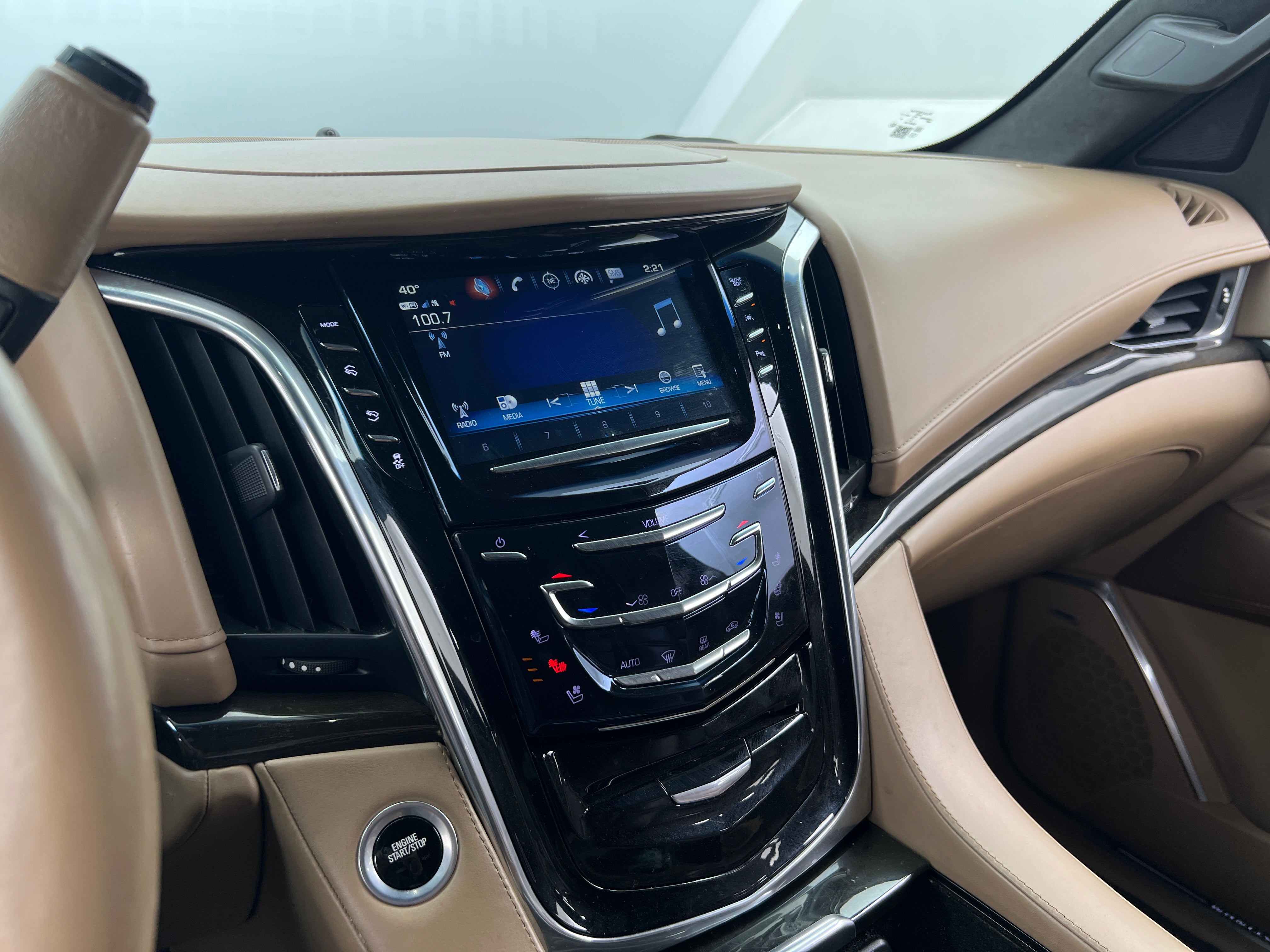 2018 Cadillac Escalade ESV Platinum 3