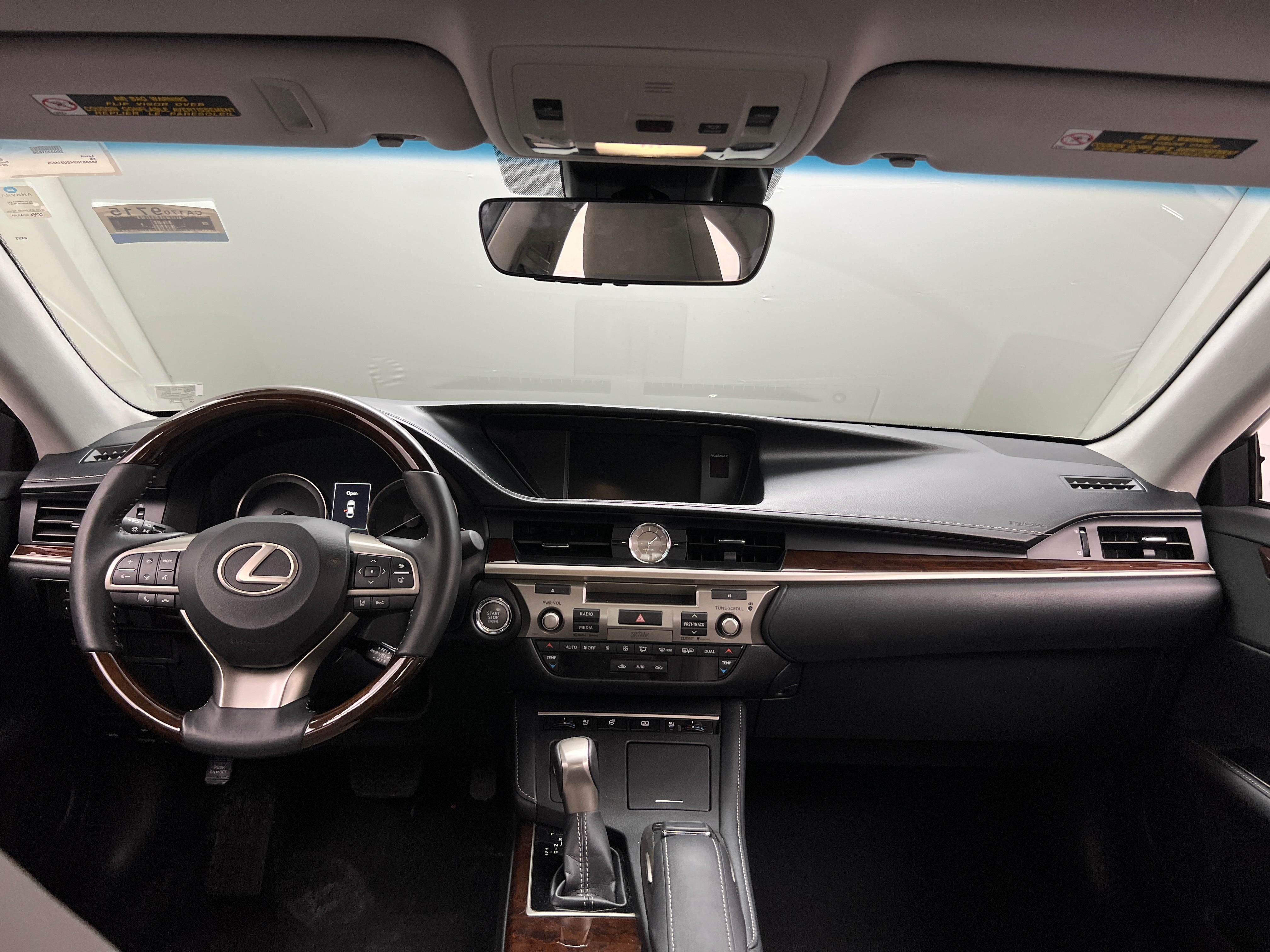 2016 Lexus ES 350 2