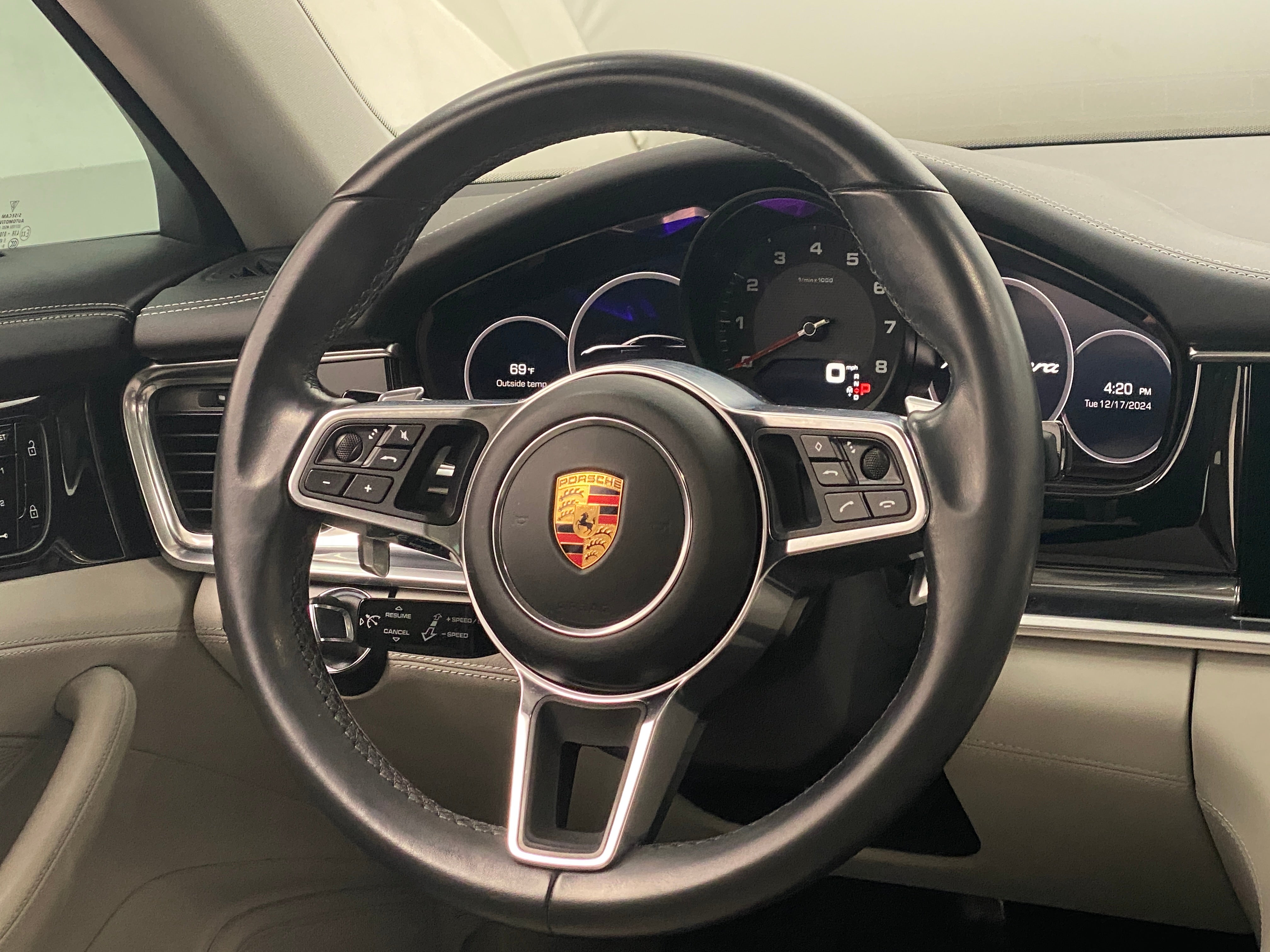 2019 Porsche Panamera 4 5