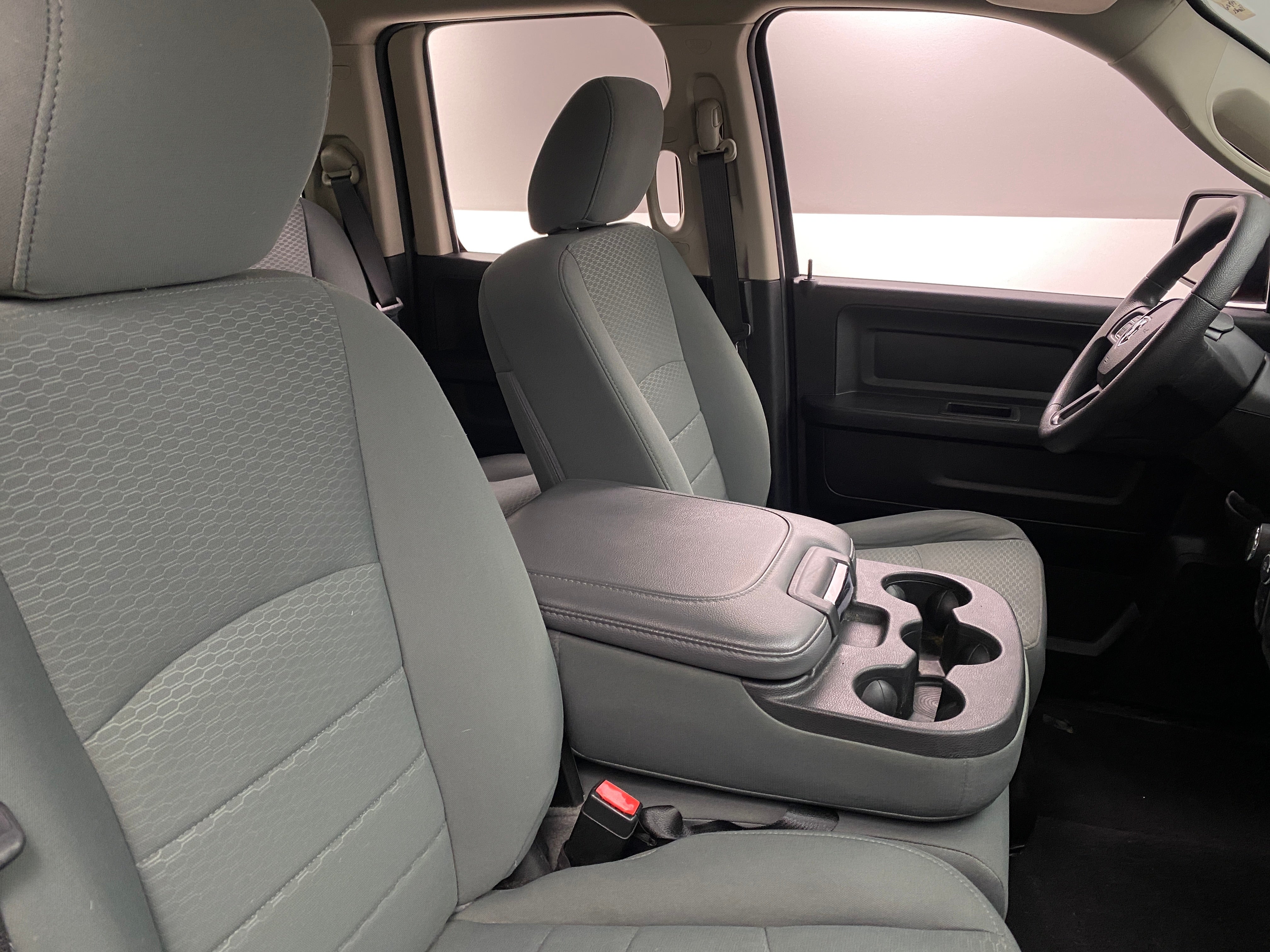 2019 RAM 1500 Classic Express 2