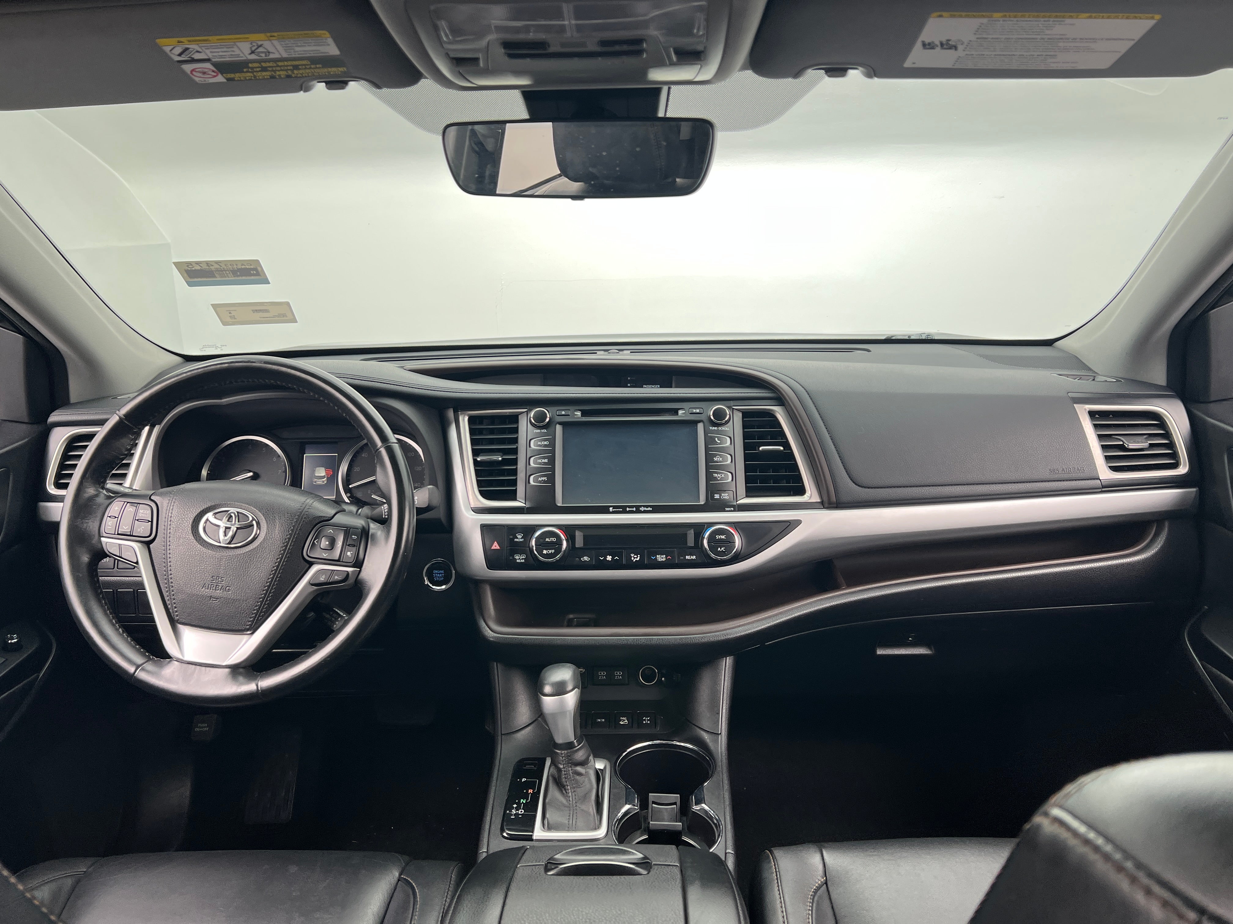 2017 Toyota Highlander XLE 2