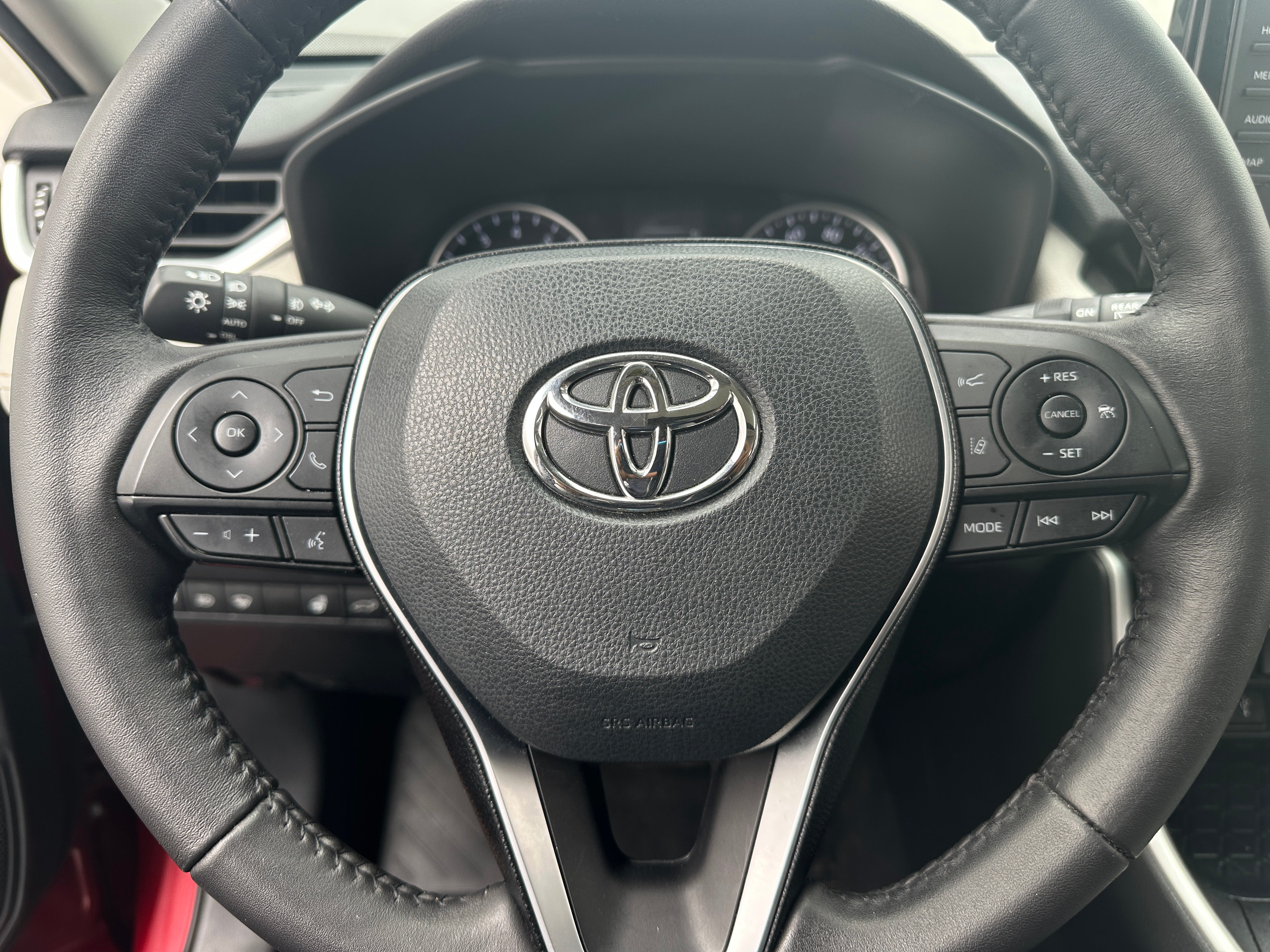 2021 Toyota RAV4 XLE 5