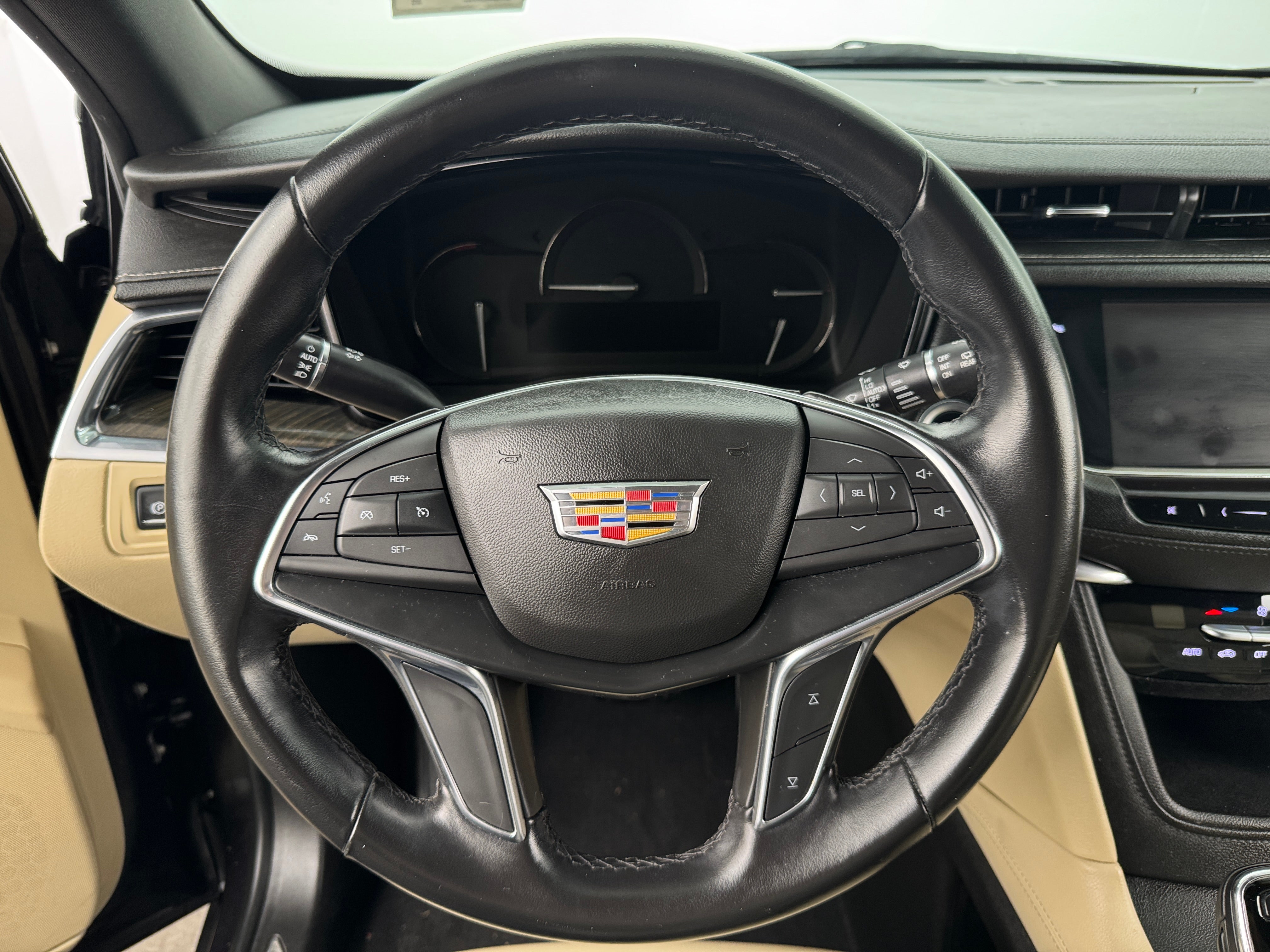 2018 Cadillac XT5 Base 5