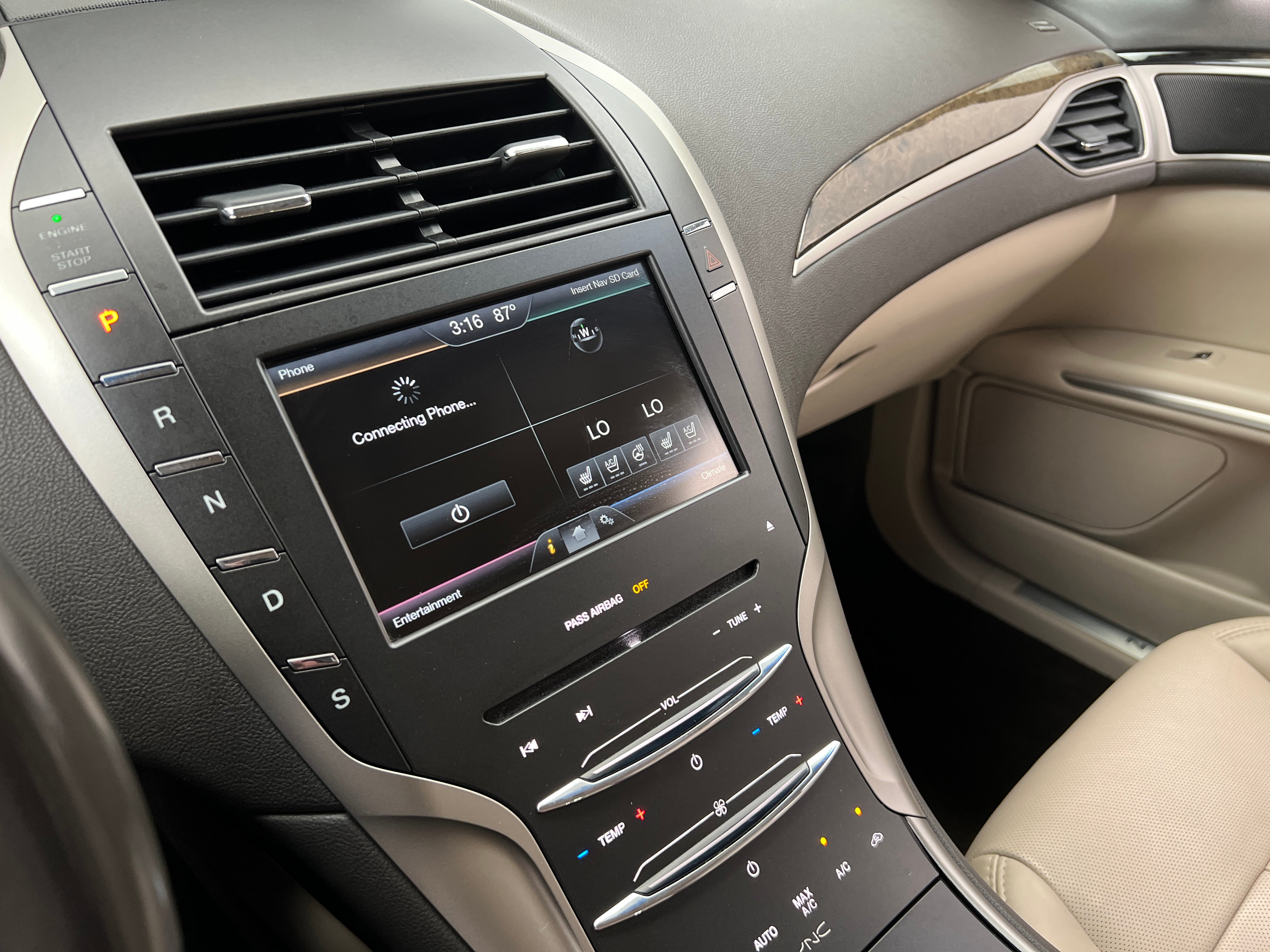 2016 Lincoln MKZ Base 4