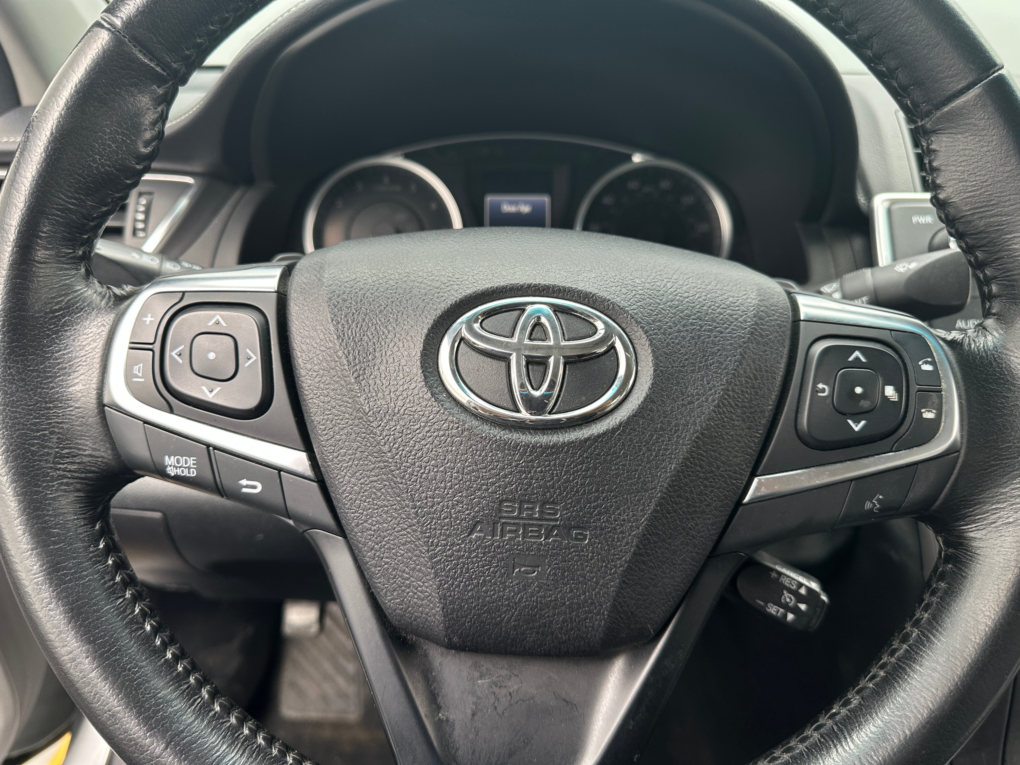 2016 Toyota Camry SE 5