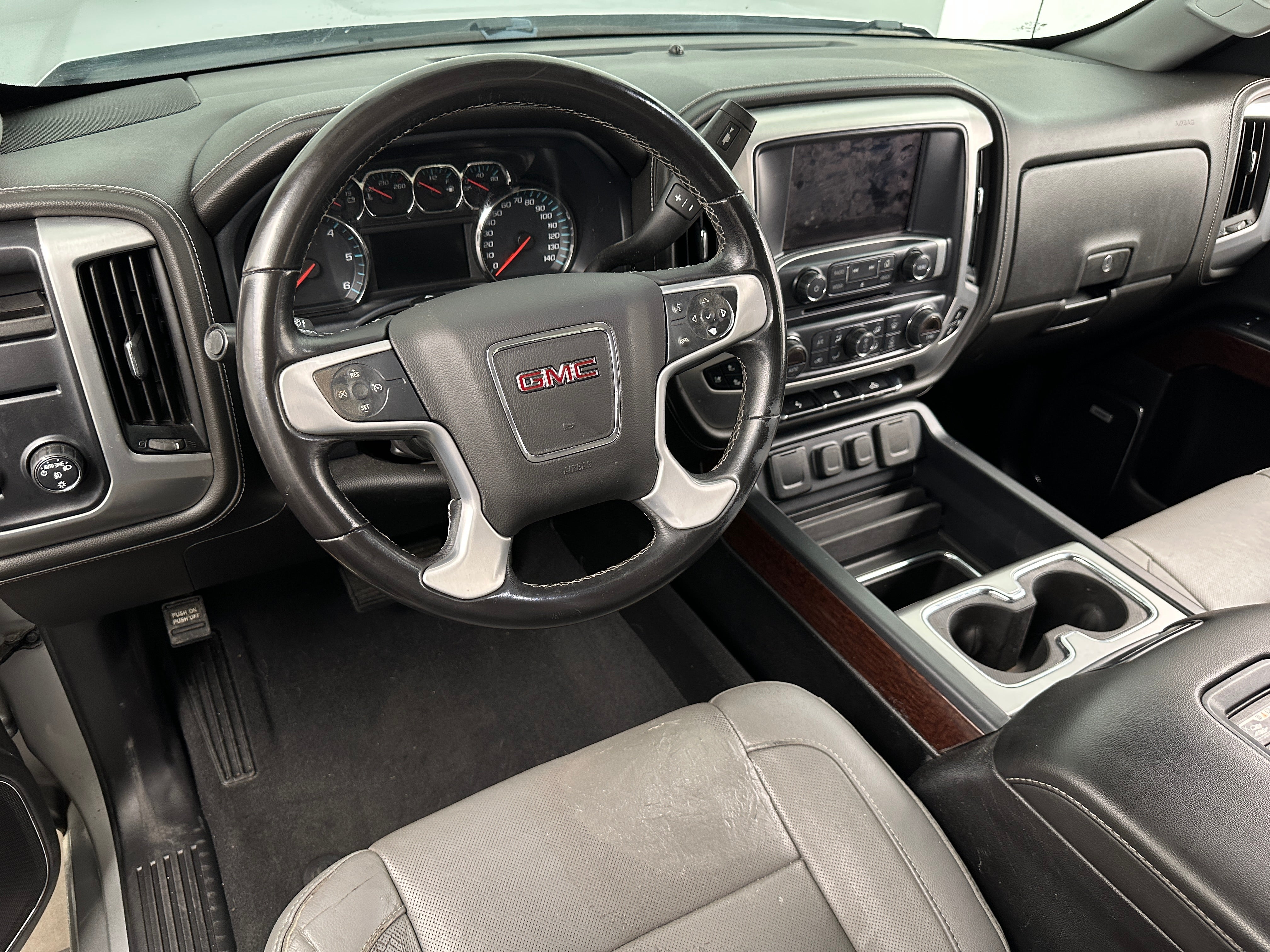 2018 GMC Sierra 1500 SLT 2