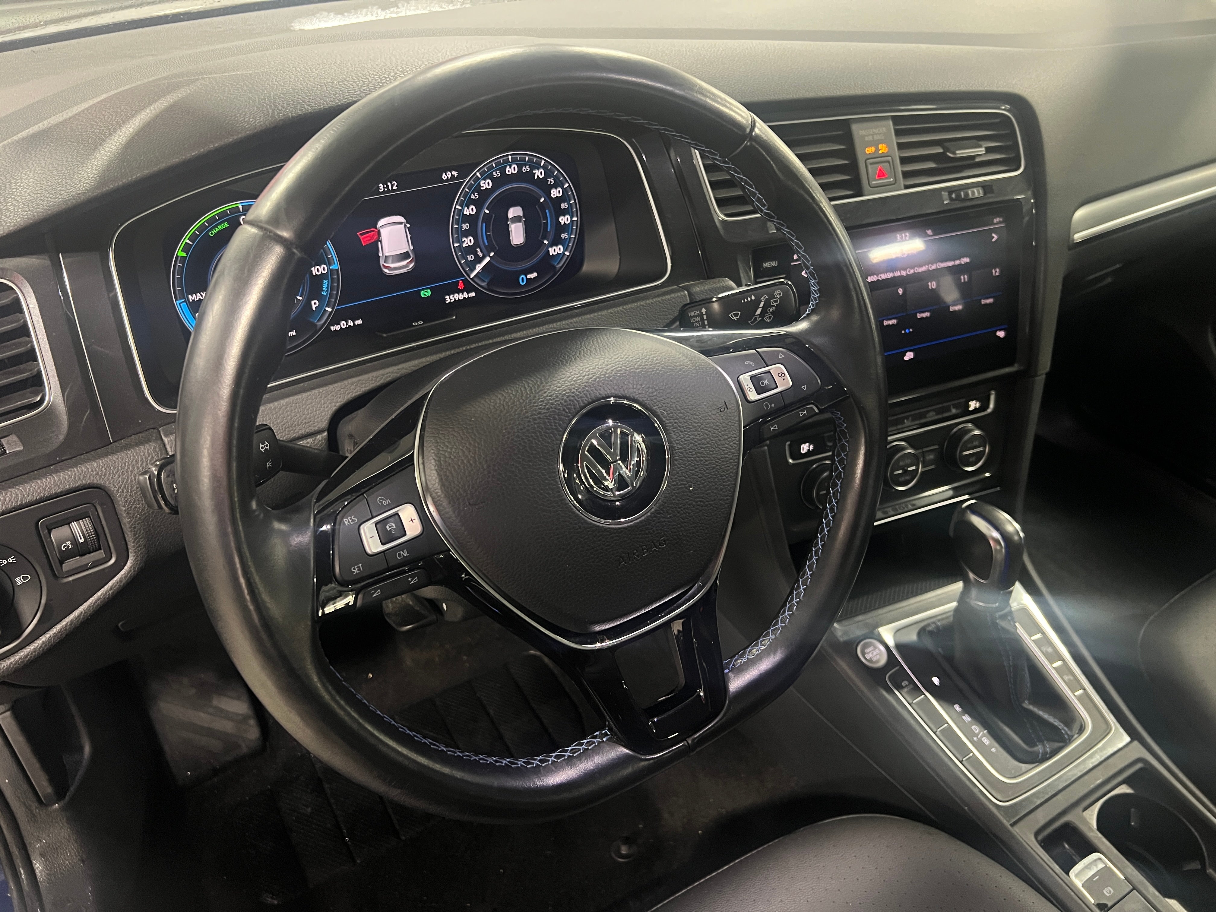 2018 Volkswagen e-Golf SEL Premium 5