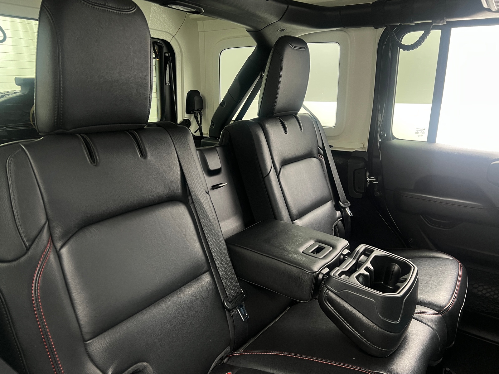 Thumbnail: 2020 Jeep Wrangler - 5