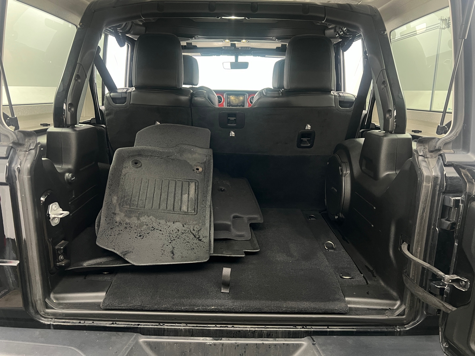 Thumbnail: 2020 Jeep Wrangler - 6