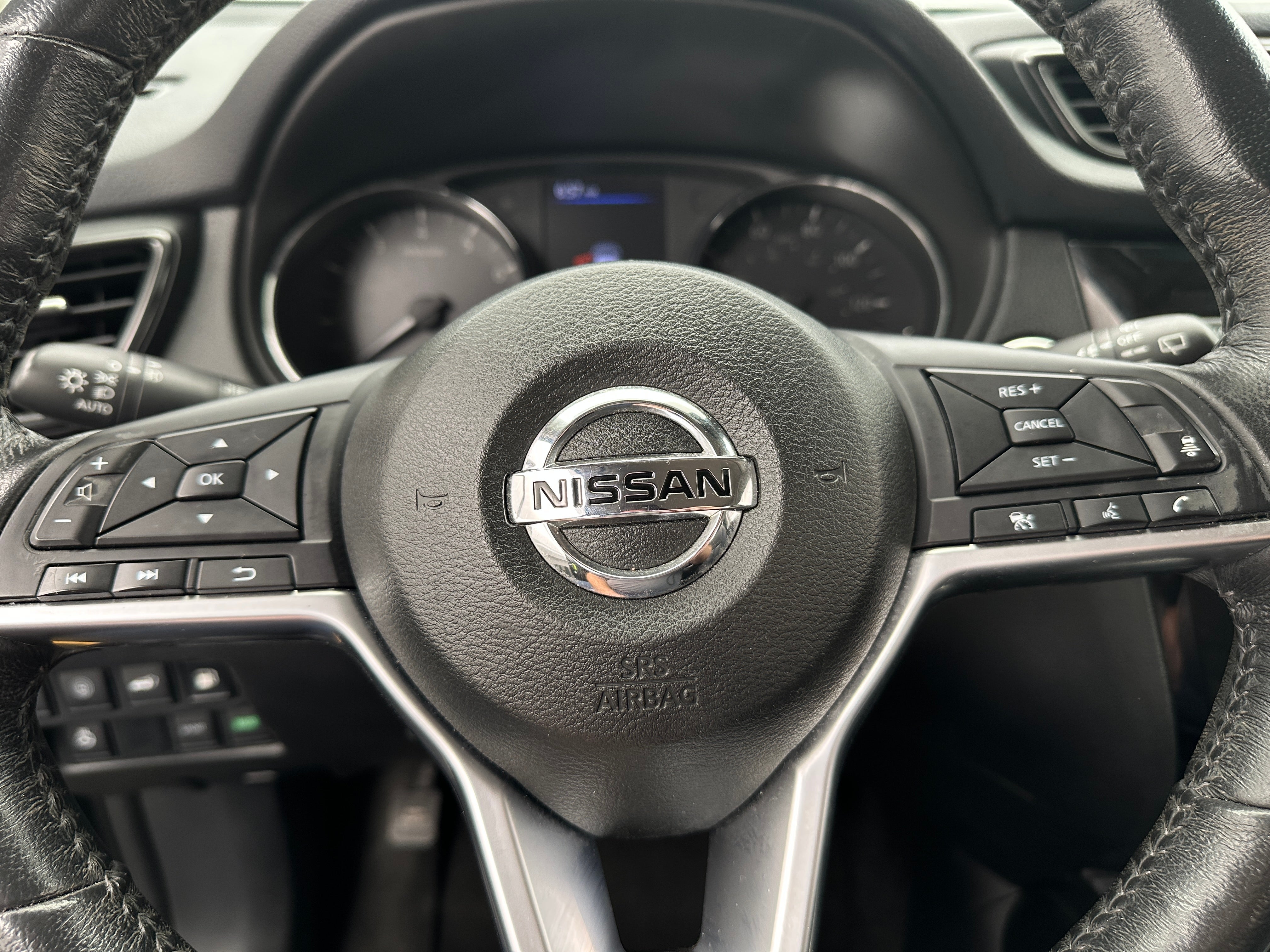 2018 Nissan Rogue SL 4